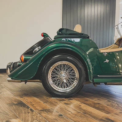 Morgan Plus 4 - Morgan Amazon Green