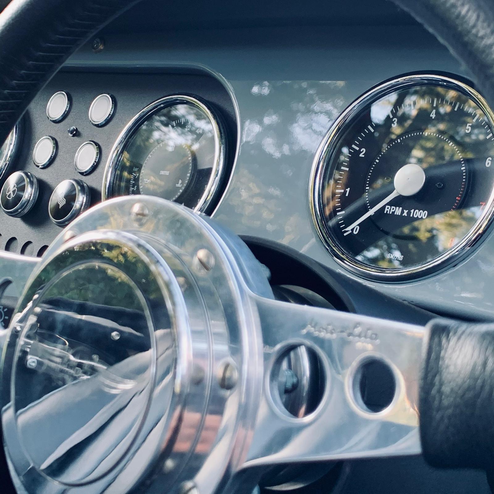 Morgan 4/4 - Dove Grey