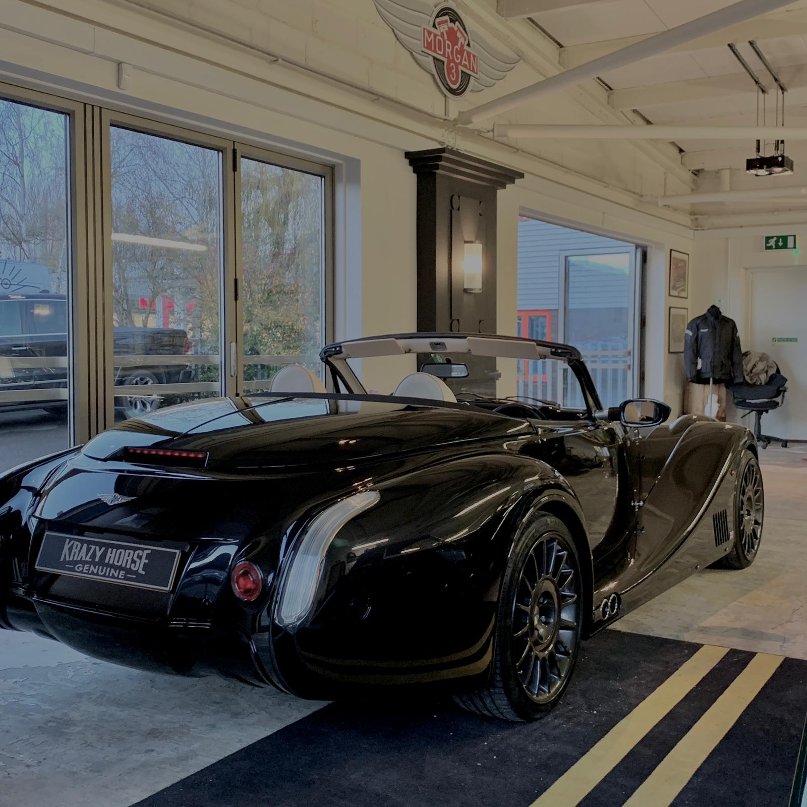 Morgan Aero 8 - Cosmos Black