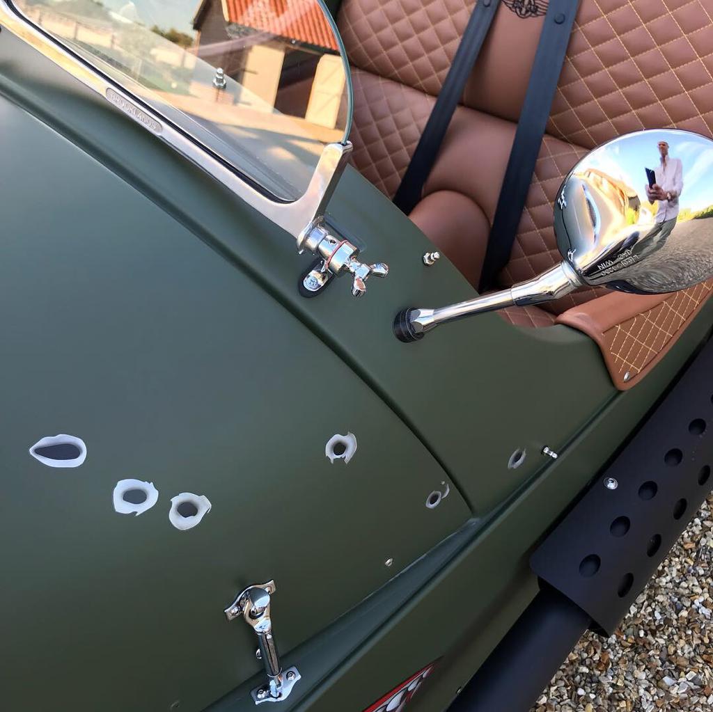 Morgan 3 Wheeler  - Bespoke Shark artwork