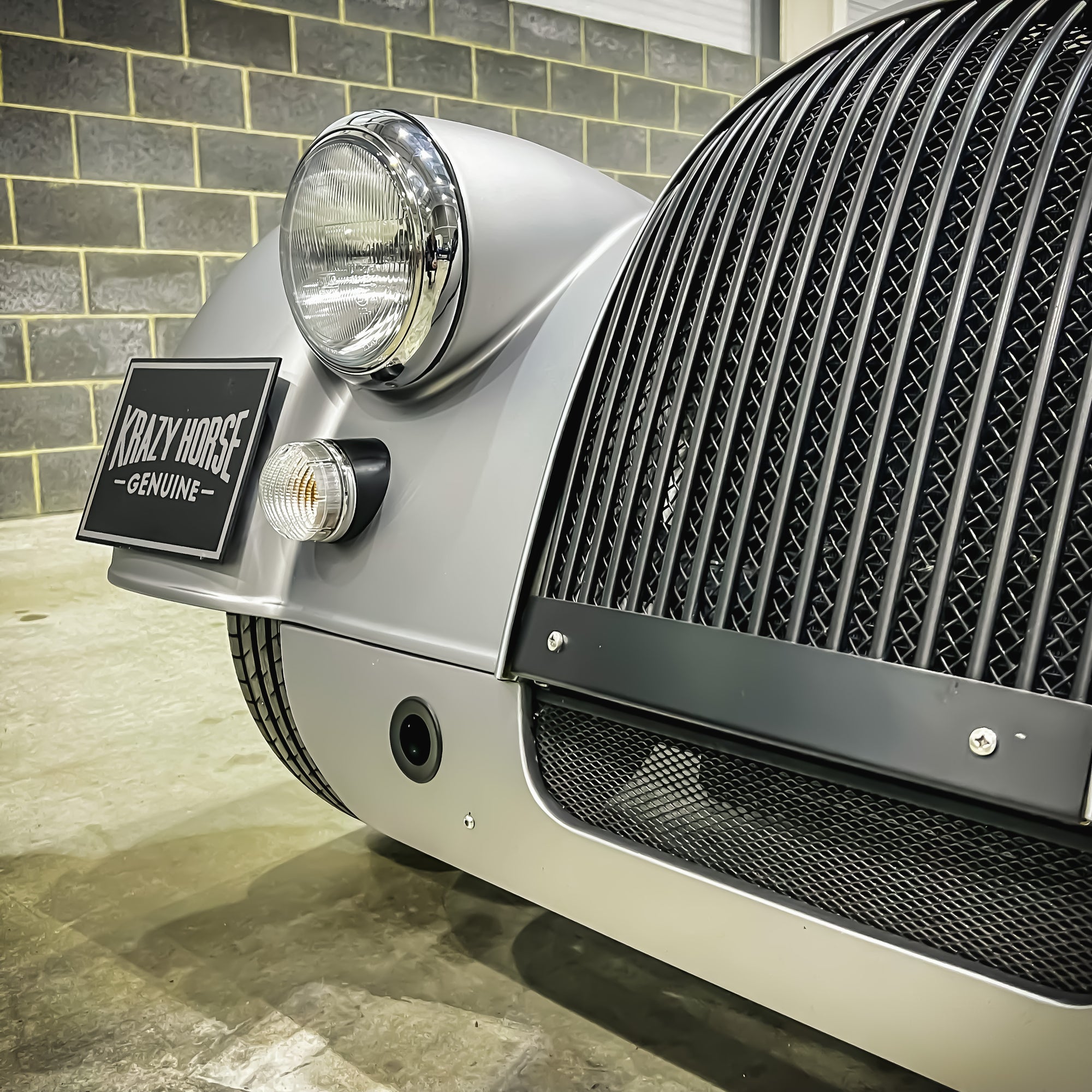 Morgan Plus 4 2.0 GDi 154BHP - Porsche GT Silver Frost finish