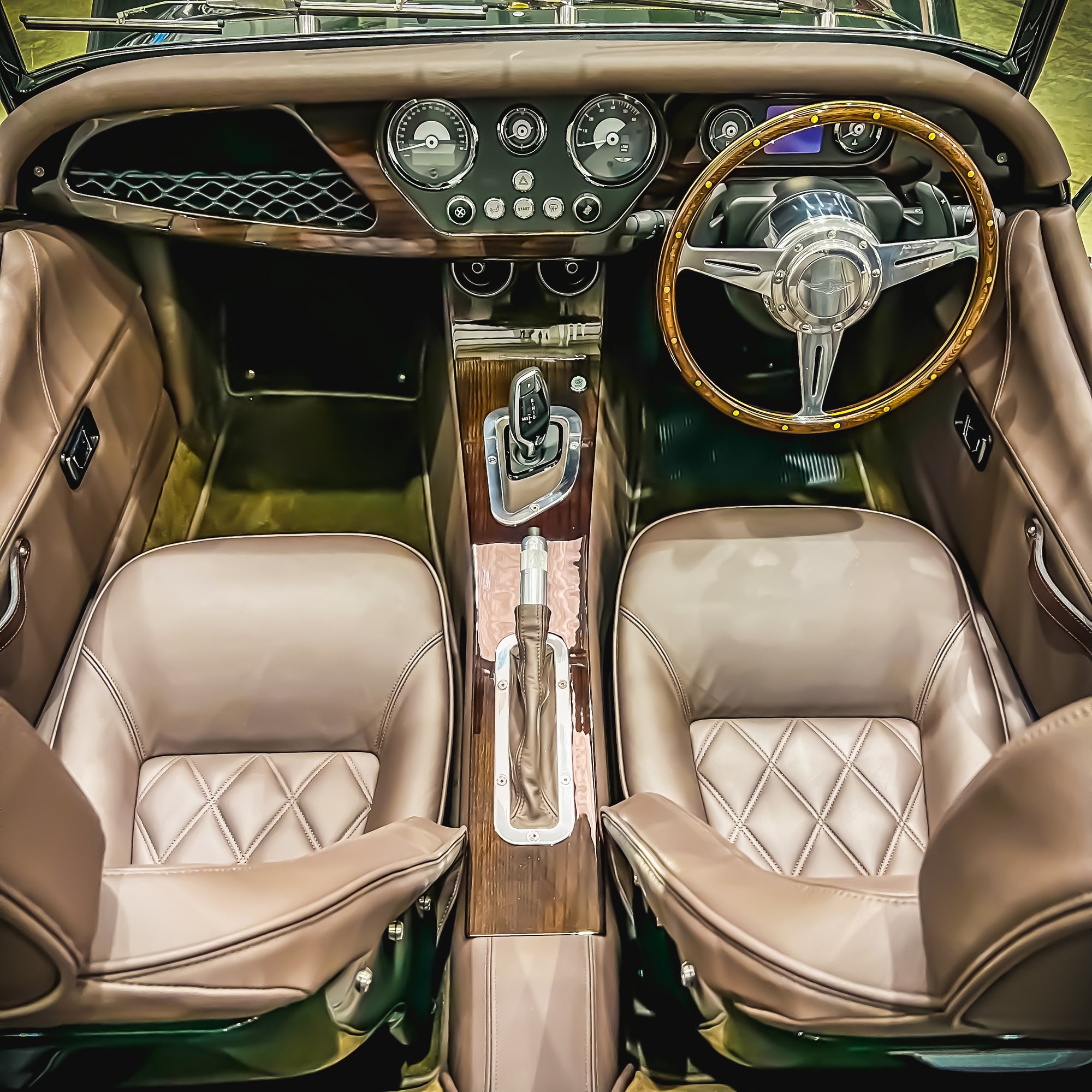 Morgan Plus Four Automatic  - Sport green