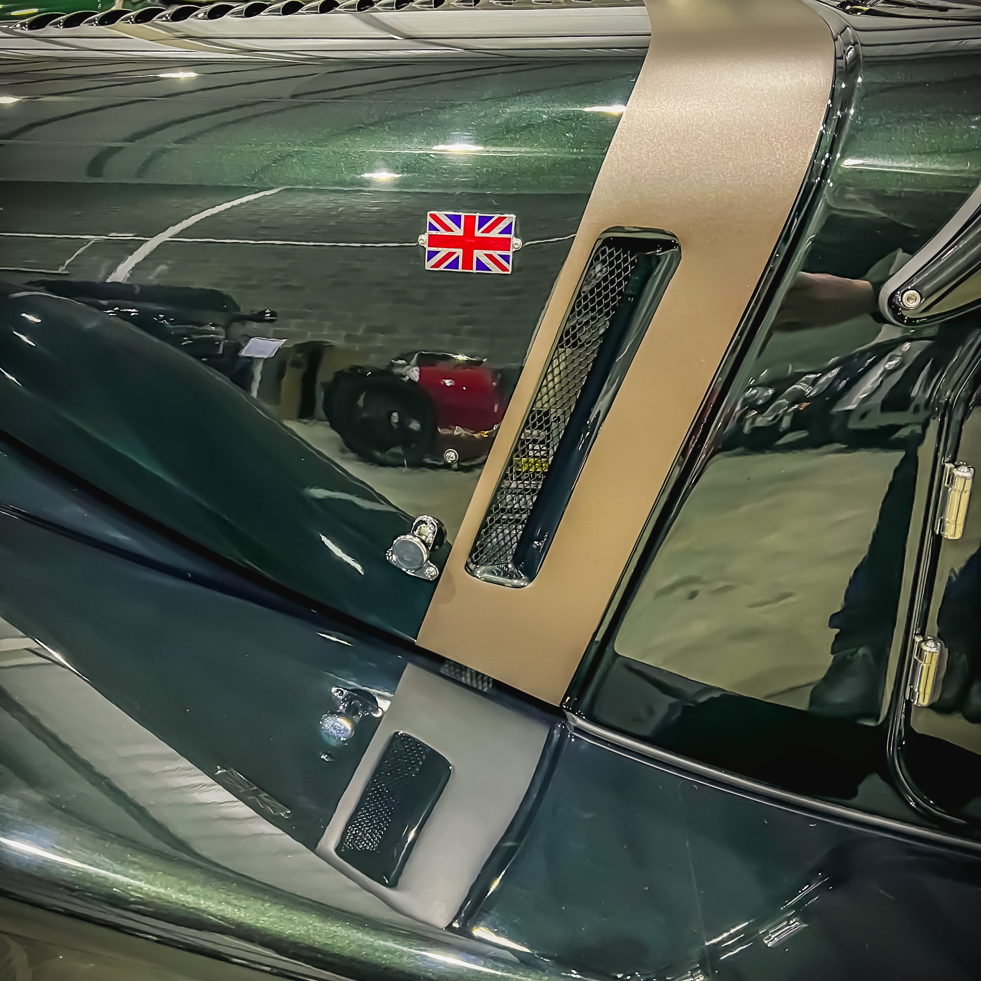 Morgan Plus Six  - Dark Emerald Green Metallic