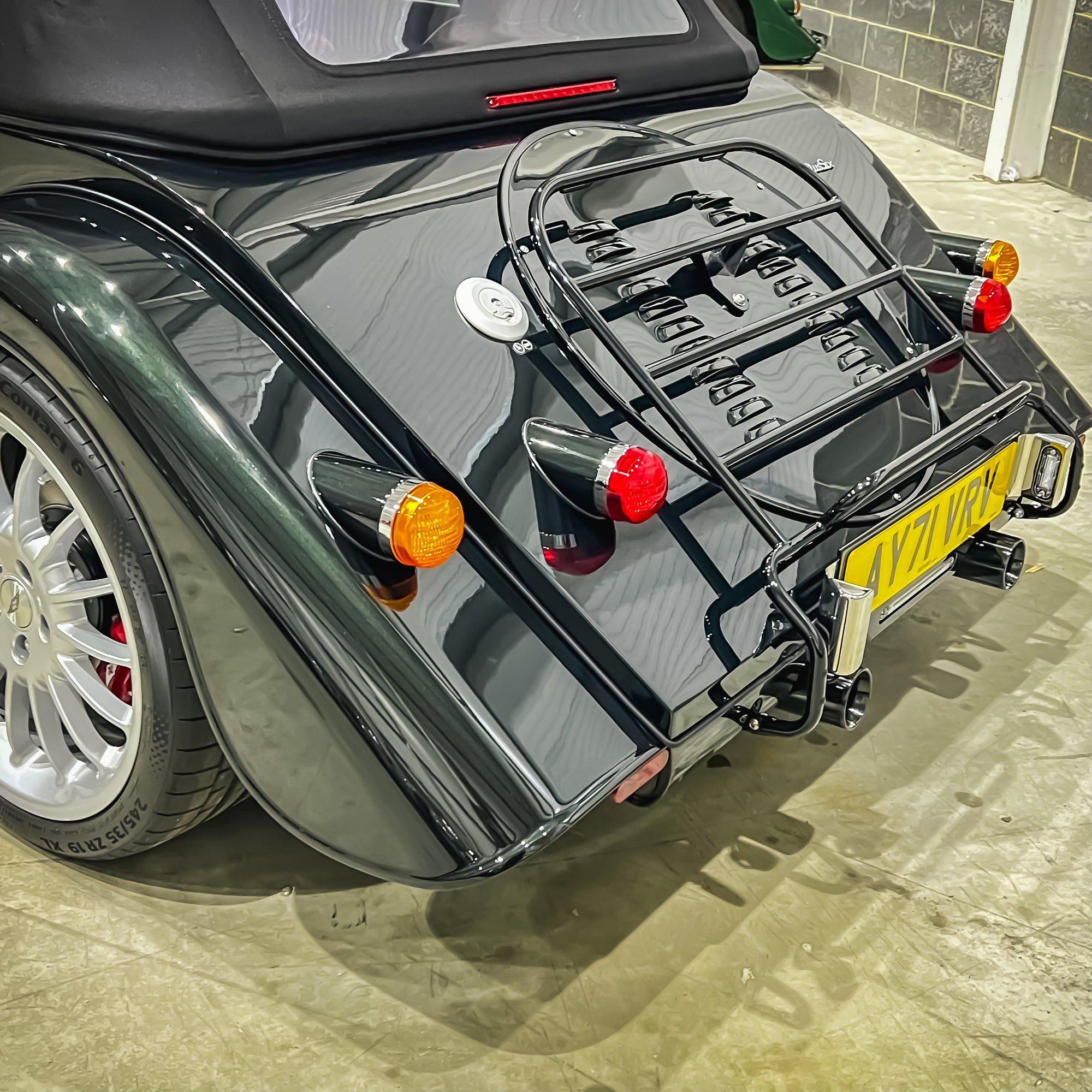 Morgan Plus Six  - Dark Emerald Green Metallic