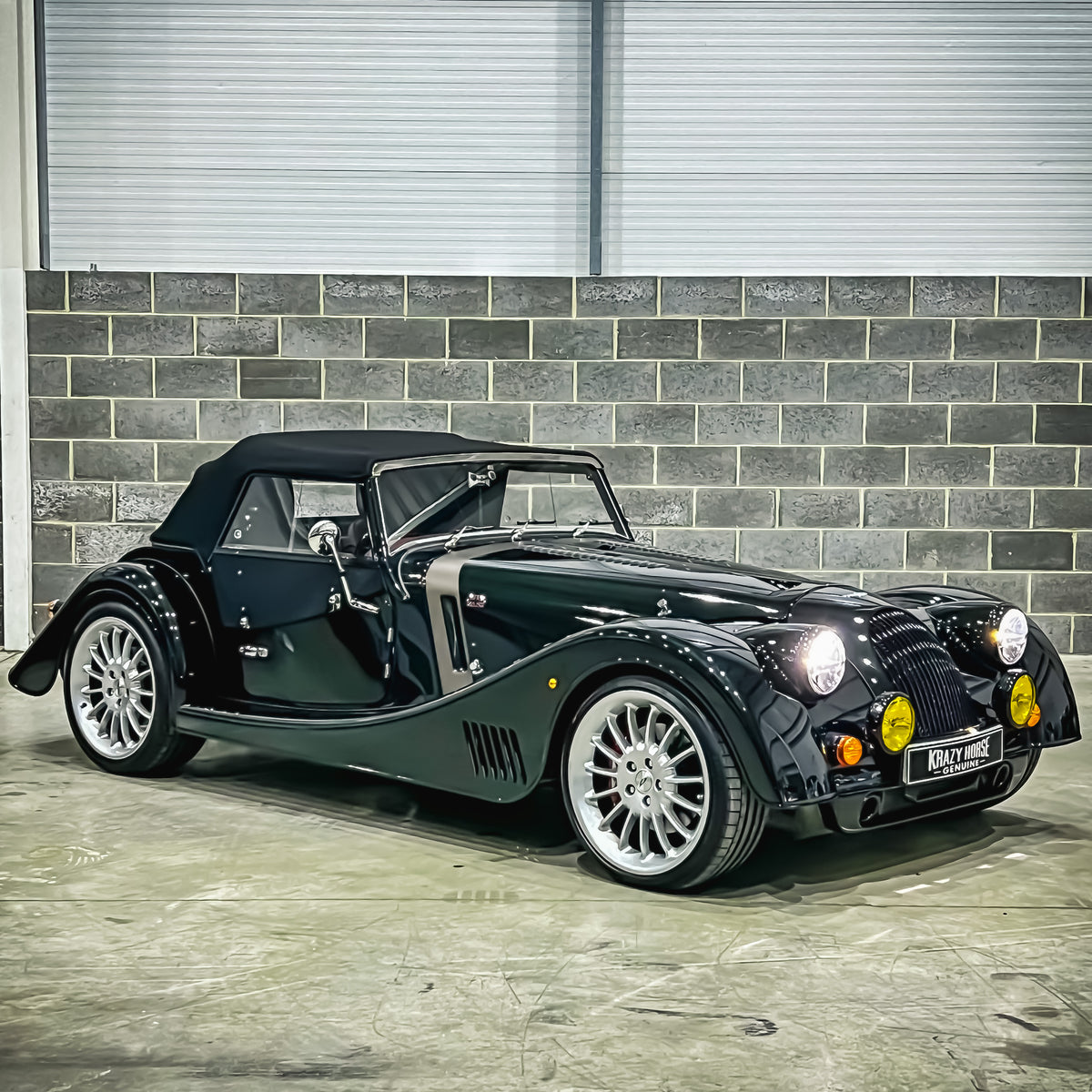 SOLD - Morgan Plus Six - Dark Emerald Green Metallic