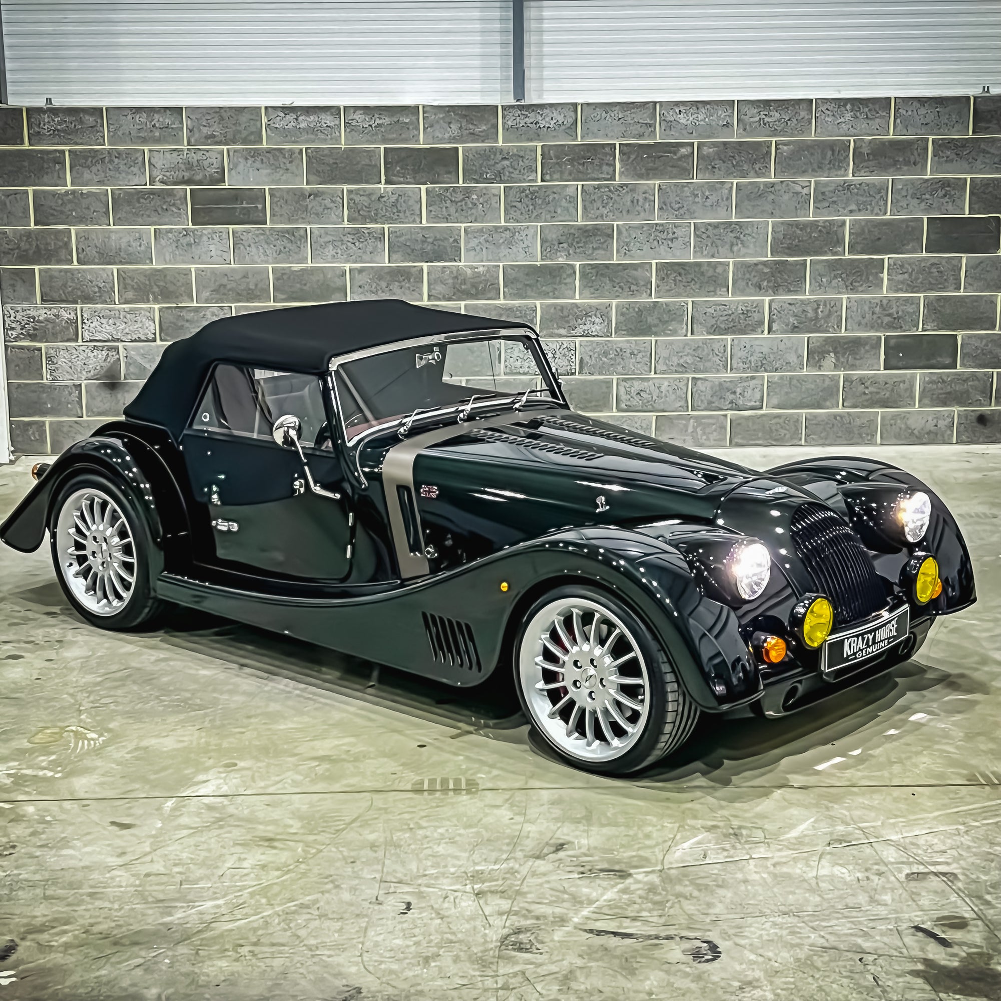 Morgan Plus Six  - Dark Emerald Green Metallic