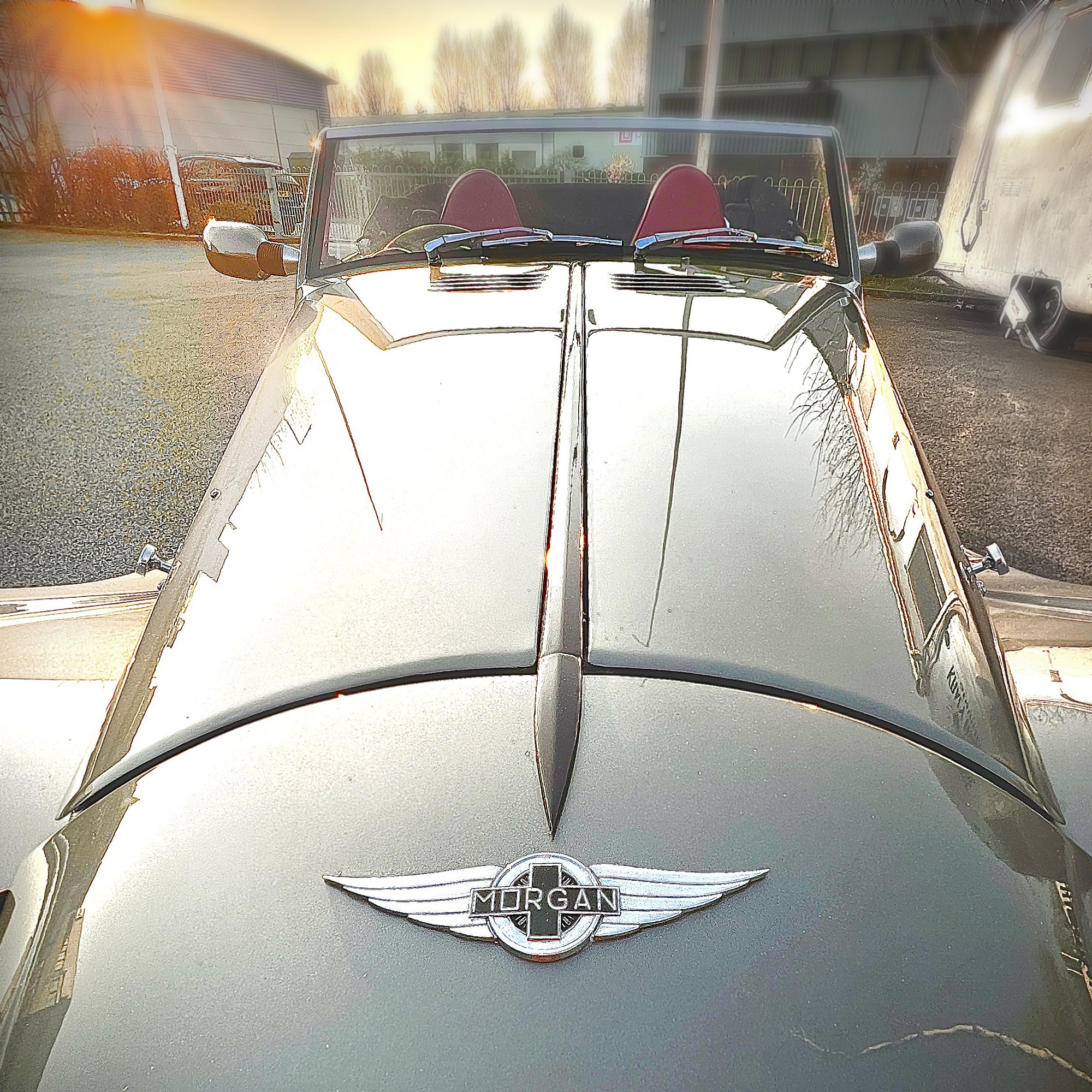 Morgan Areo 8 MK1 4.4 V8 Manual - Champagne Silver