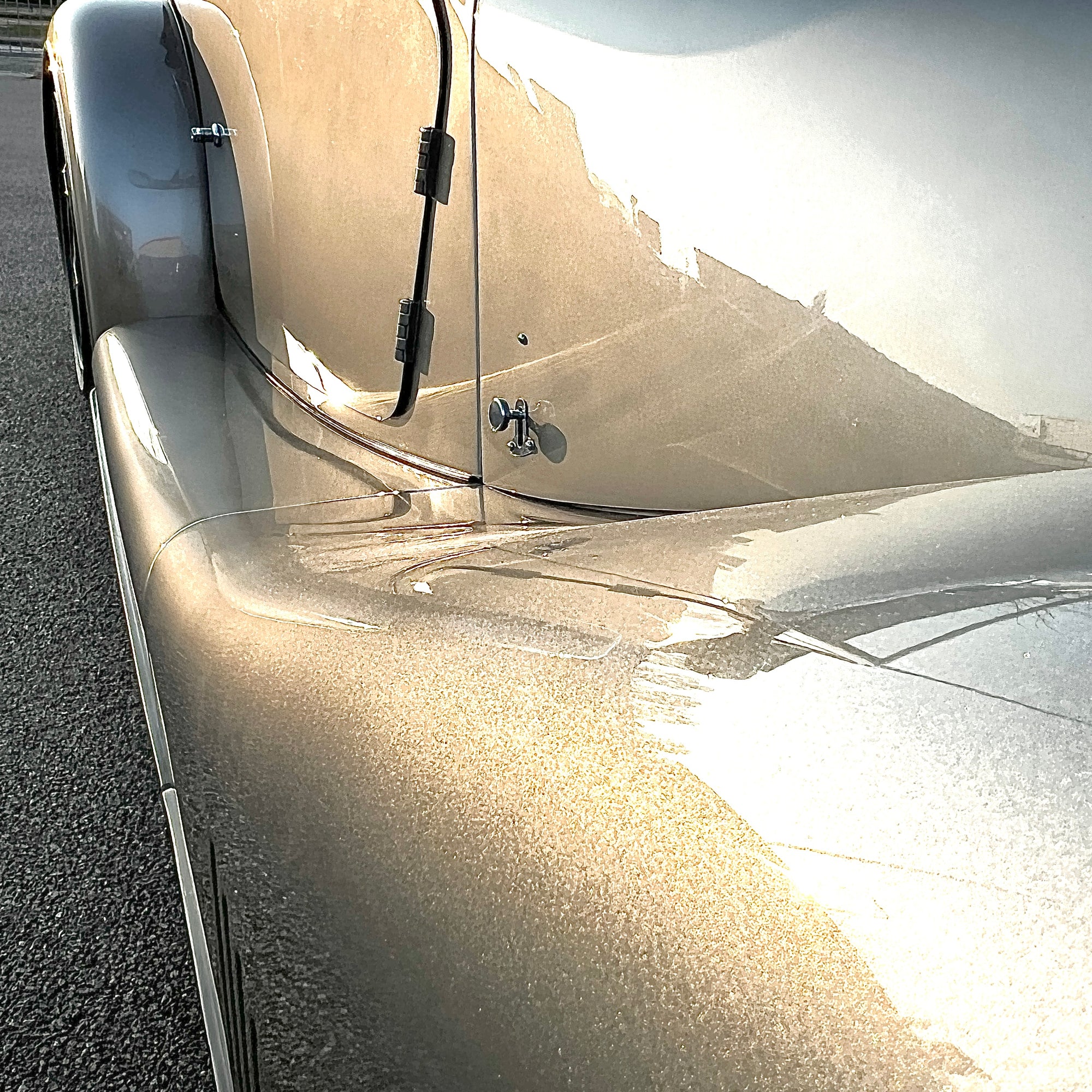 Morgan Areo 8 MK1 4.4 V8 Manual - Champagne Silver