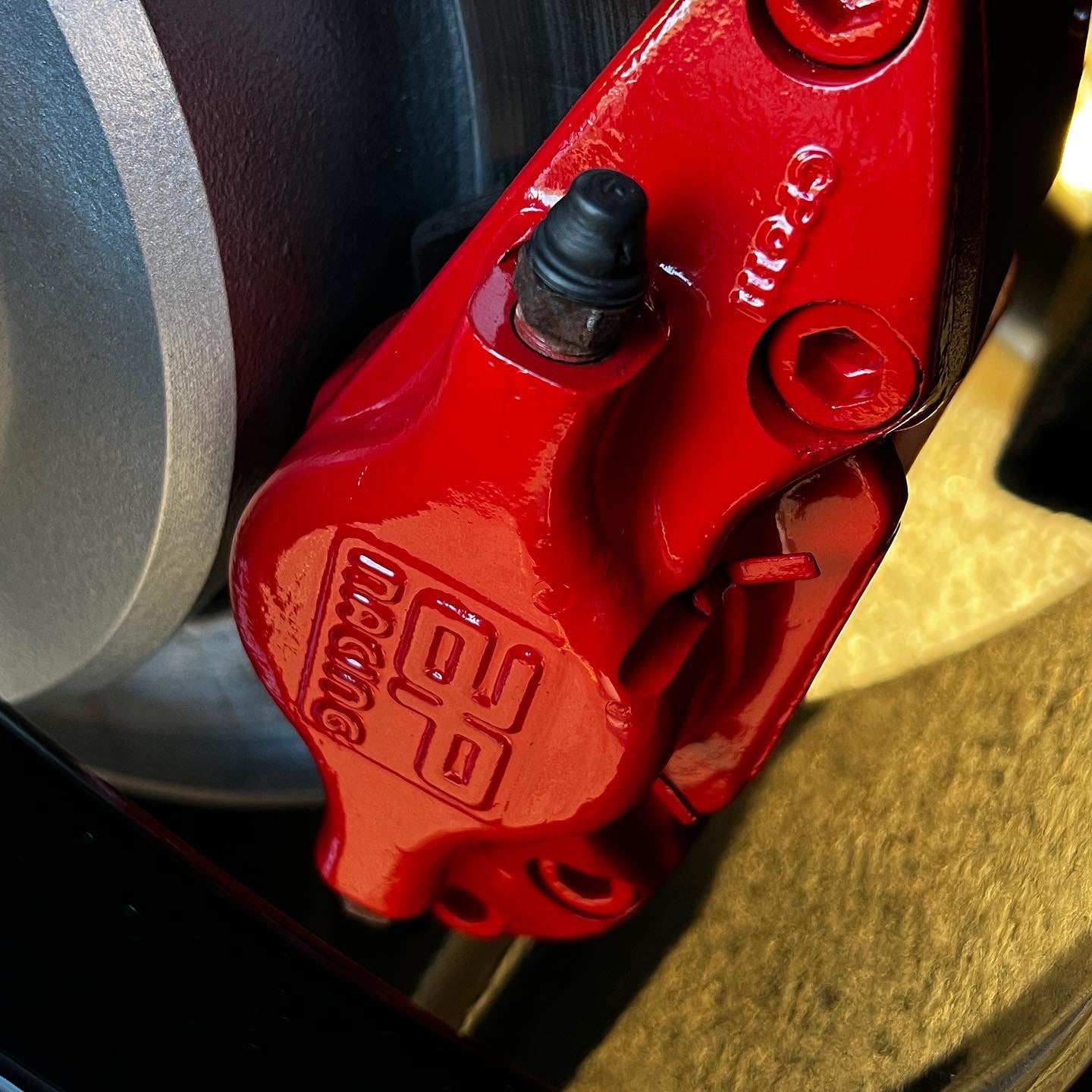 Morgan Areo 8 MK1 4.4 V8 Manual - Champagne Silver