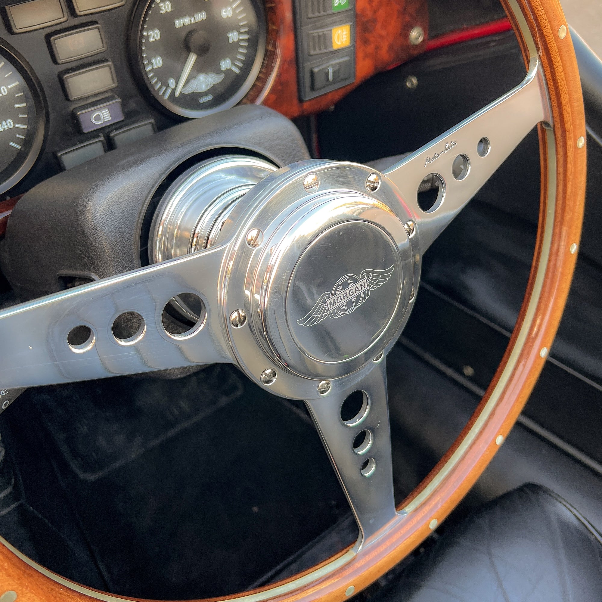 Morgan Plus 4 2.0 16v - Morgan Classic Sport Red