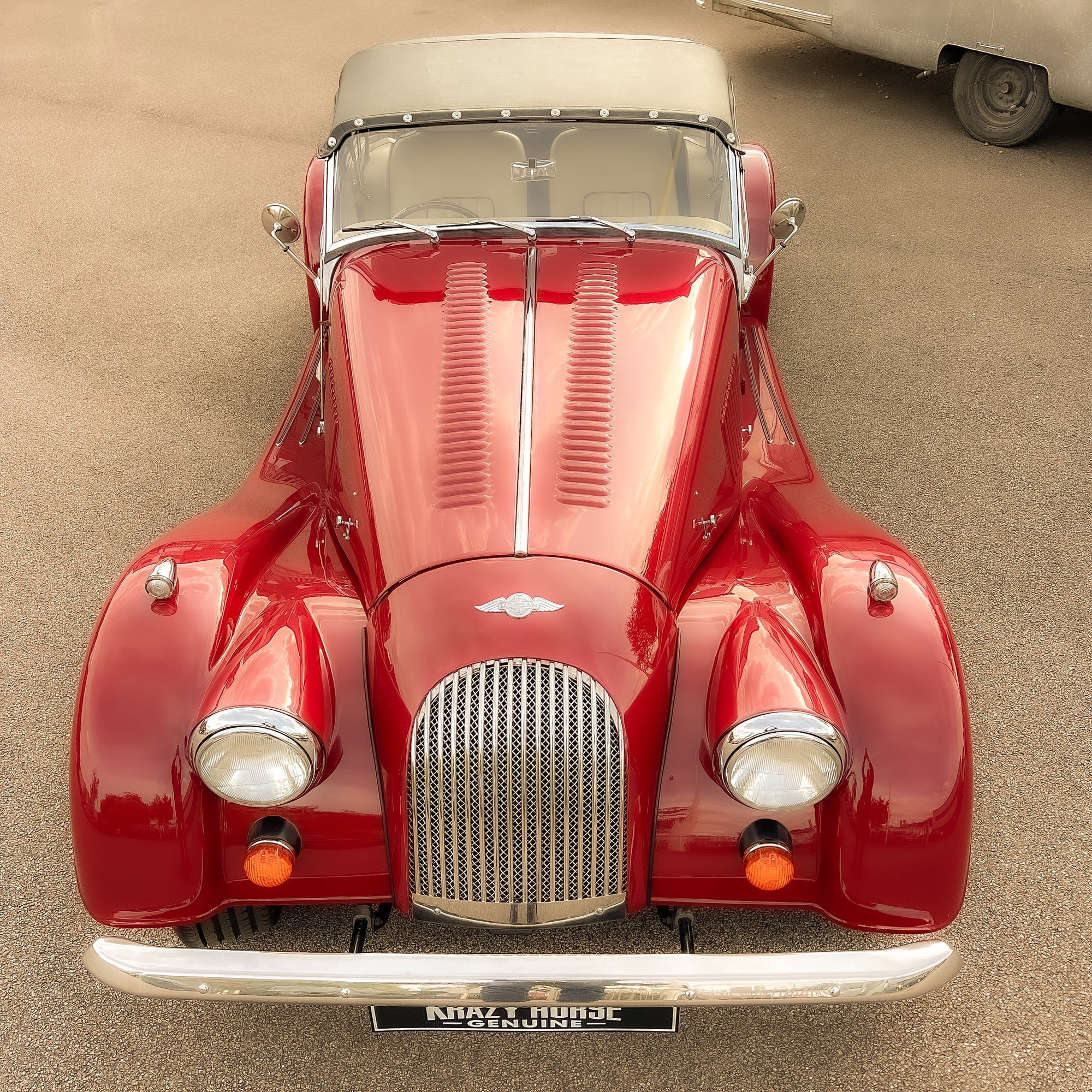 Morgan Plus 4 2.0 16v - Classic Morgan Anniversary Red