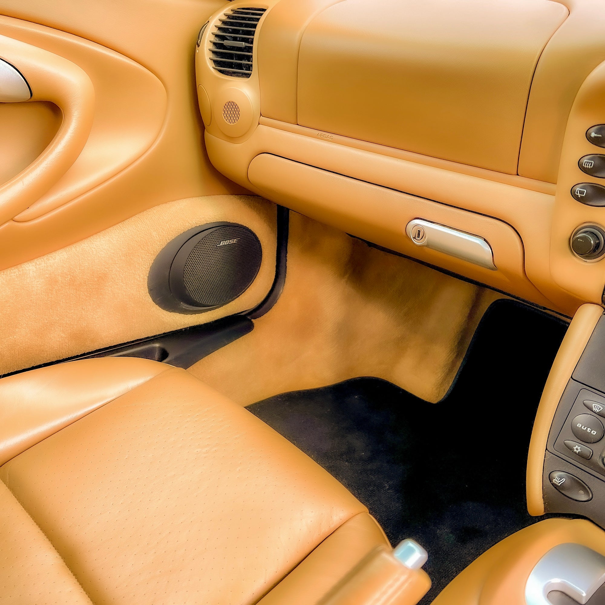 Porsche 996 911 Turbo - Porsche Midnight Blue