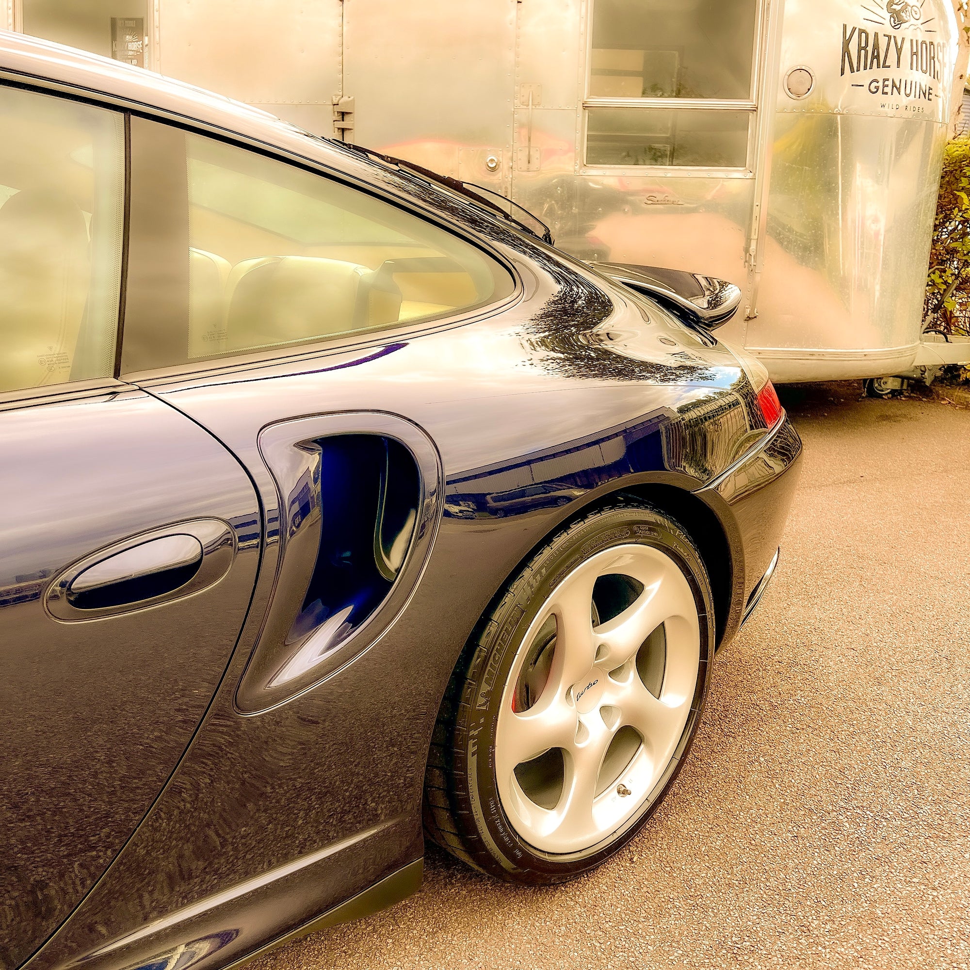 Porsche 996 911 Turbo - Porsche Midnight Blue