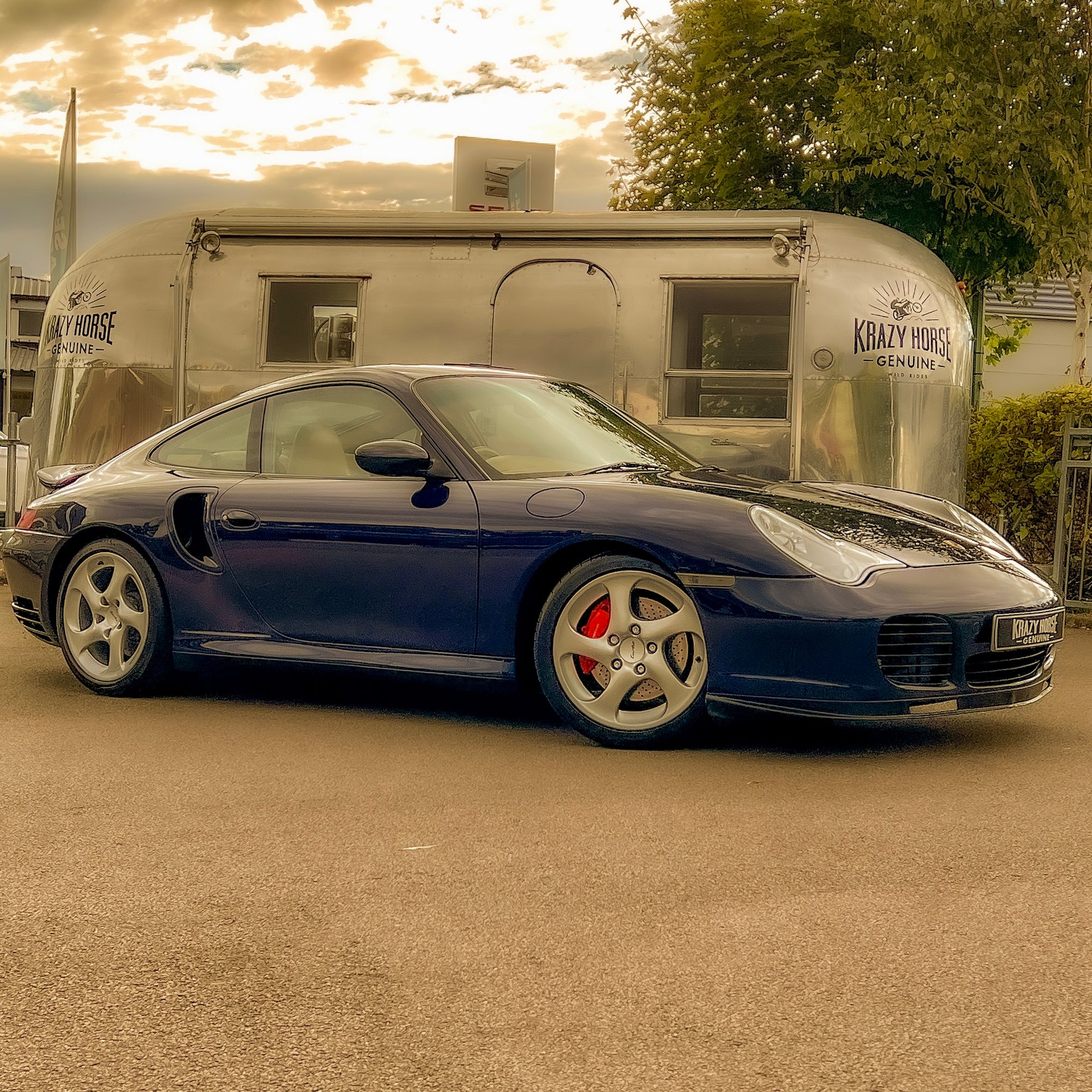 Porsche 996 911 Turbo - Porsche Midnight Blue