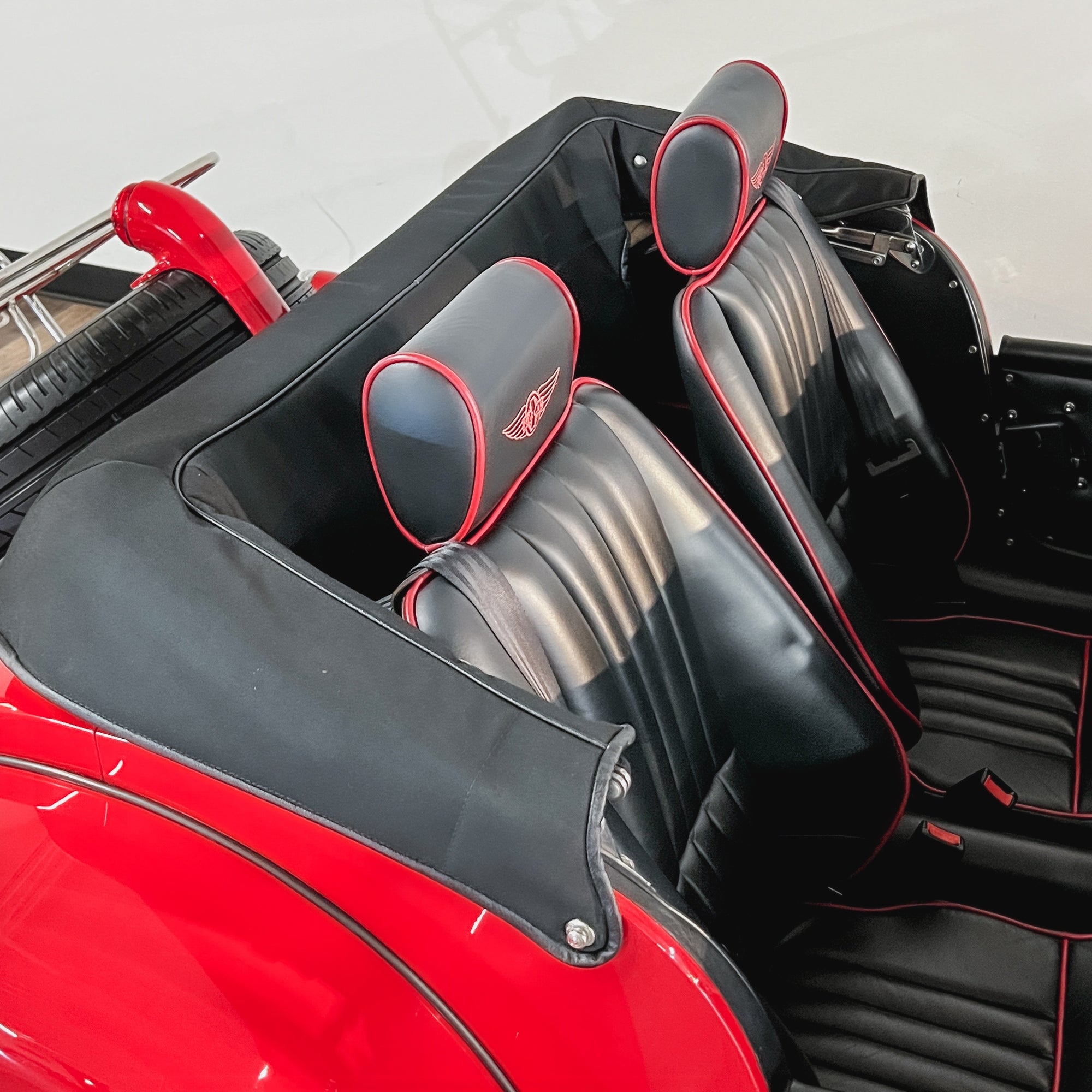 Morgan Roadster 3.7 V6 280 Bhp - Morgan Sport Red