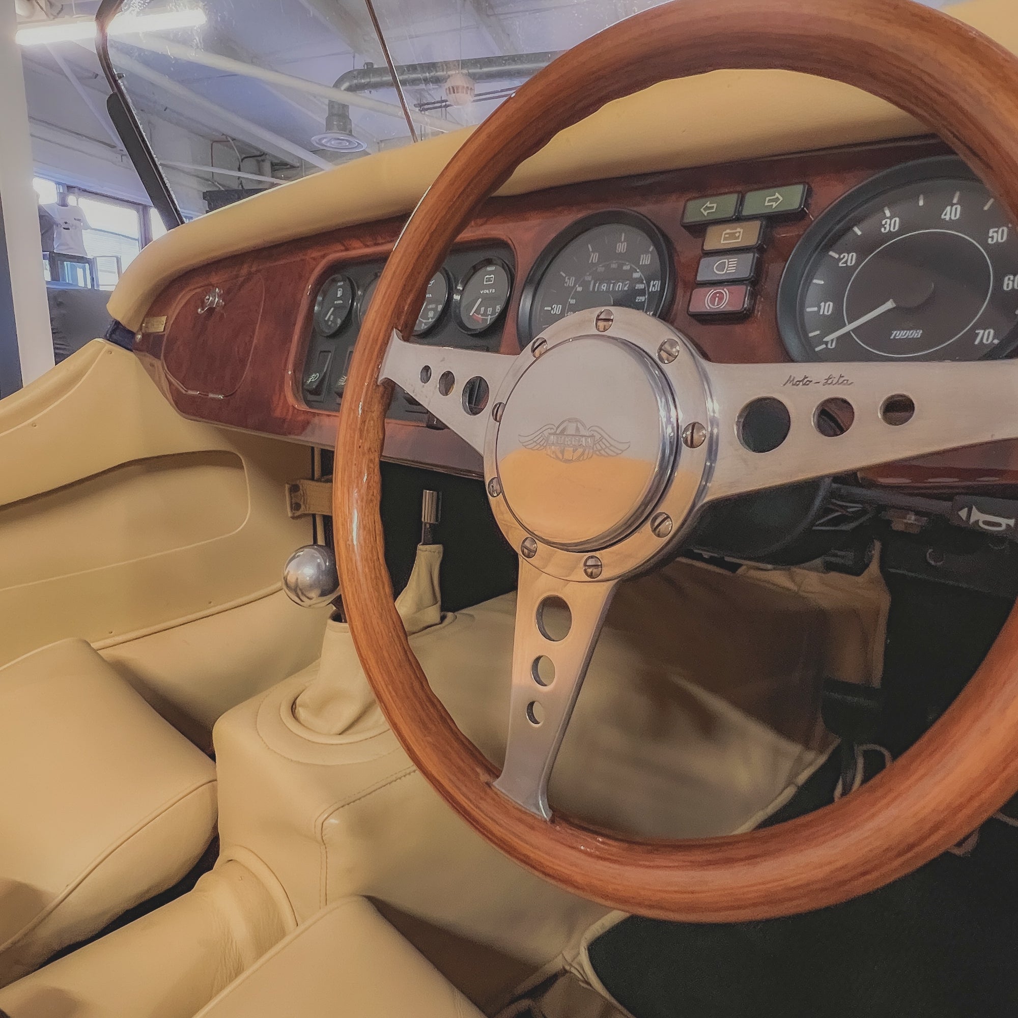 Morgan Plus 8 3.9 V8 - Iris Blue Metallic