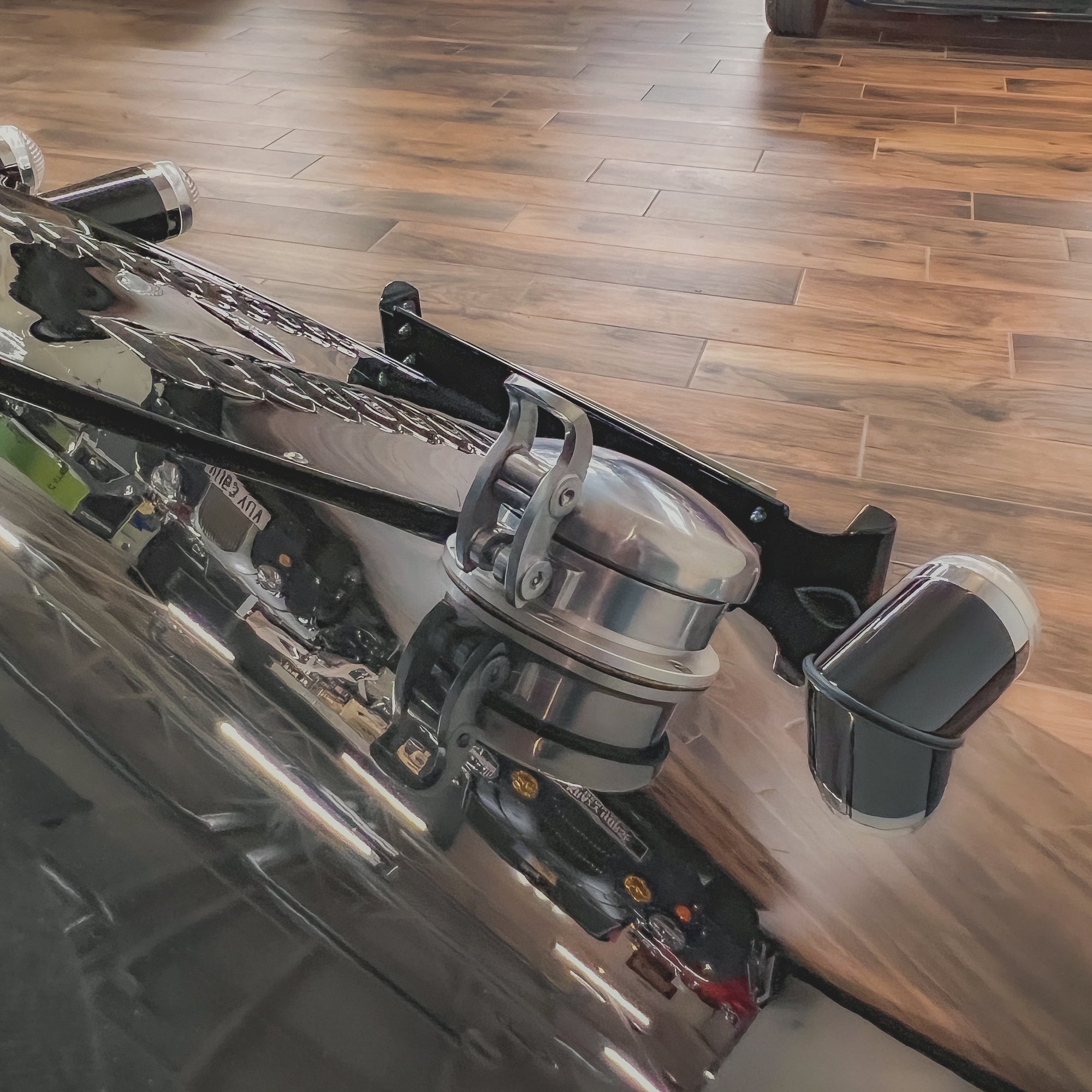 Morgan Plus Six Shadow - Mythos Black Pearlescent