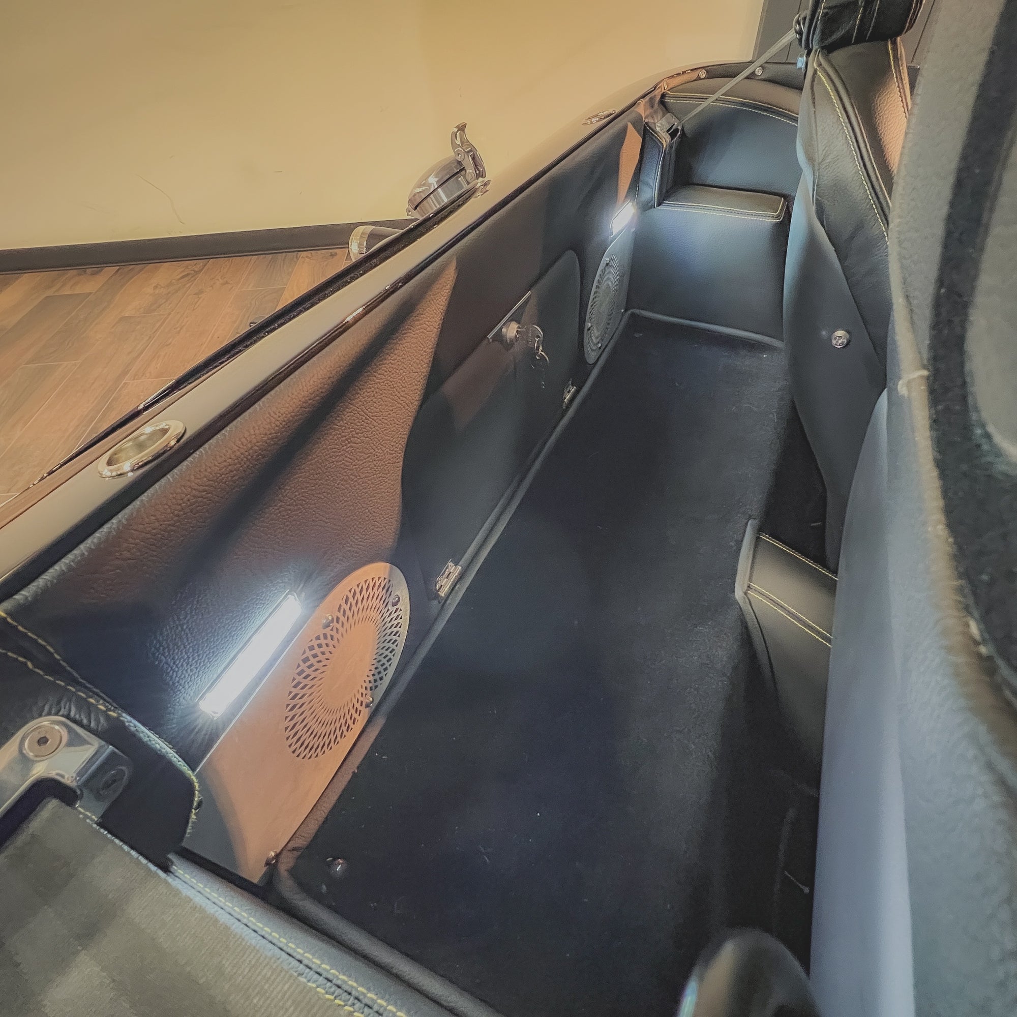 SOLD - Morgan Plus Six Shadow - Mythos Black Pearlescent