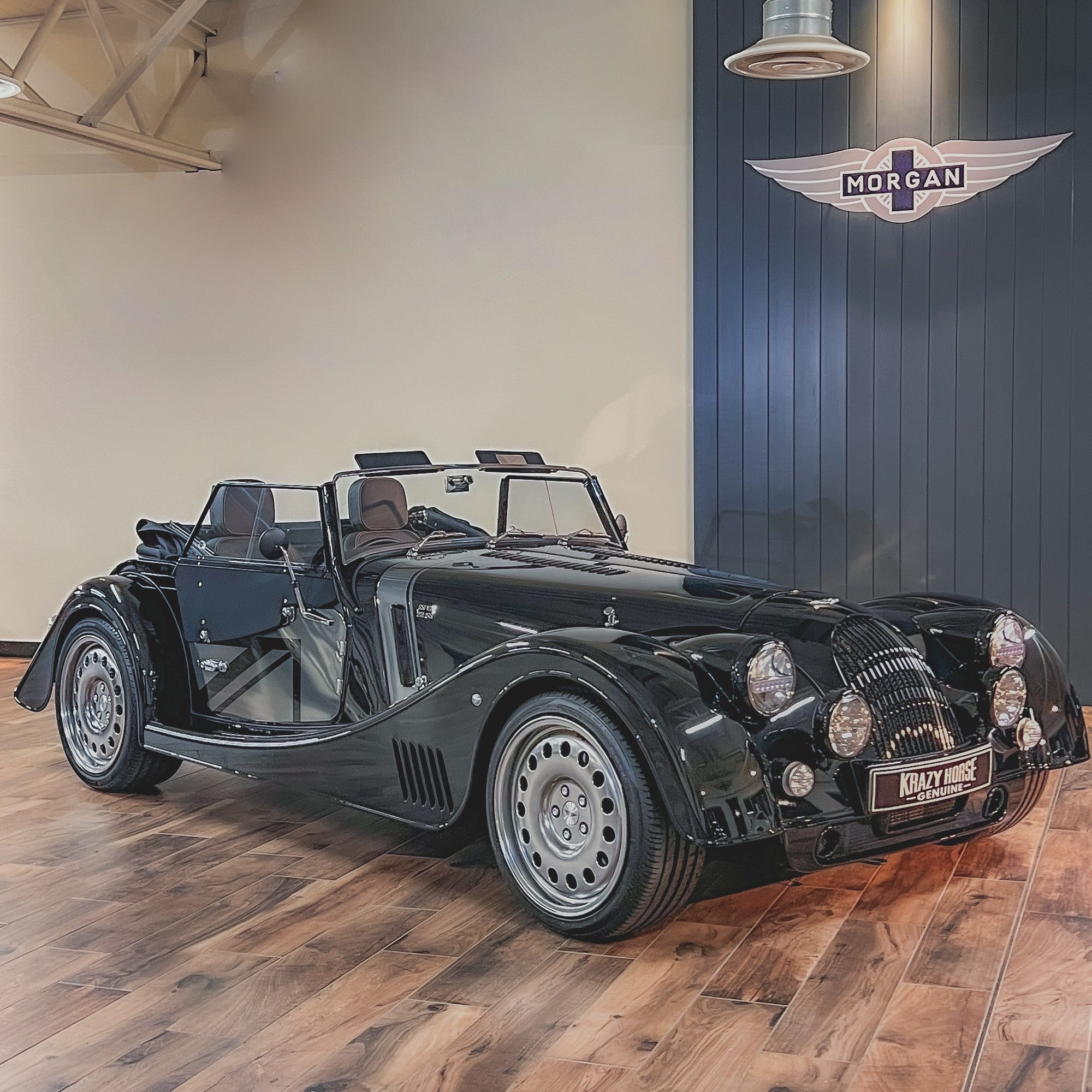 SOLD - Morgan Plus Six Shadow - Mythos Black Pearlescent