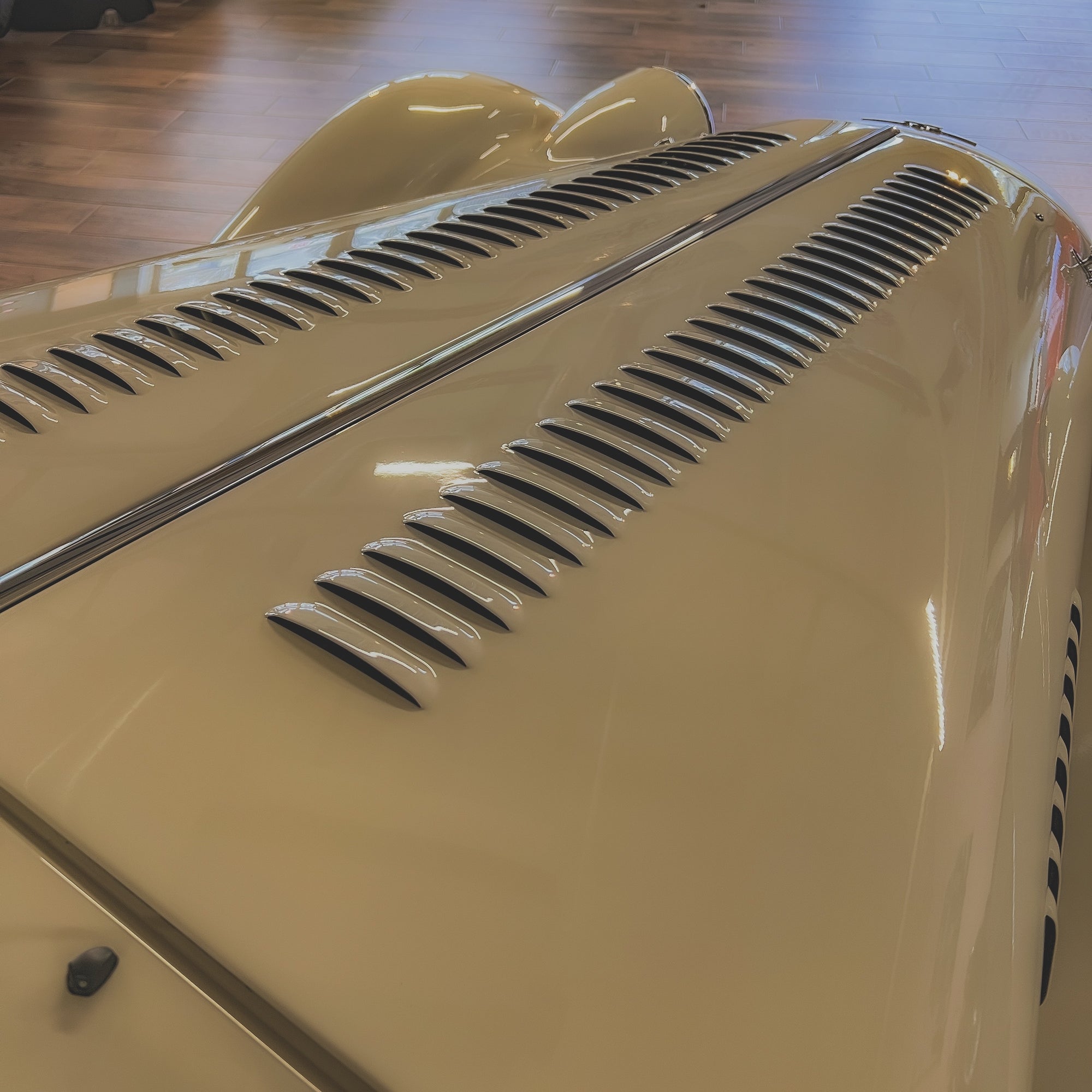 Morgan Plus Four - Morgan Heron Grey