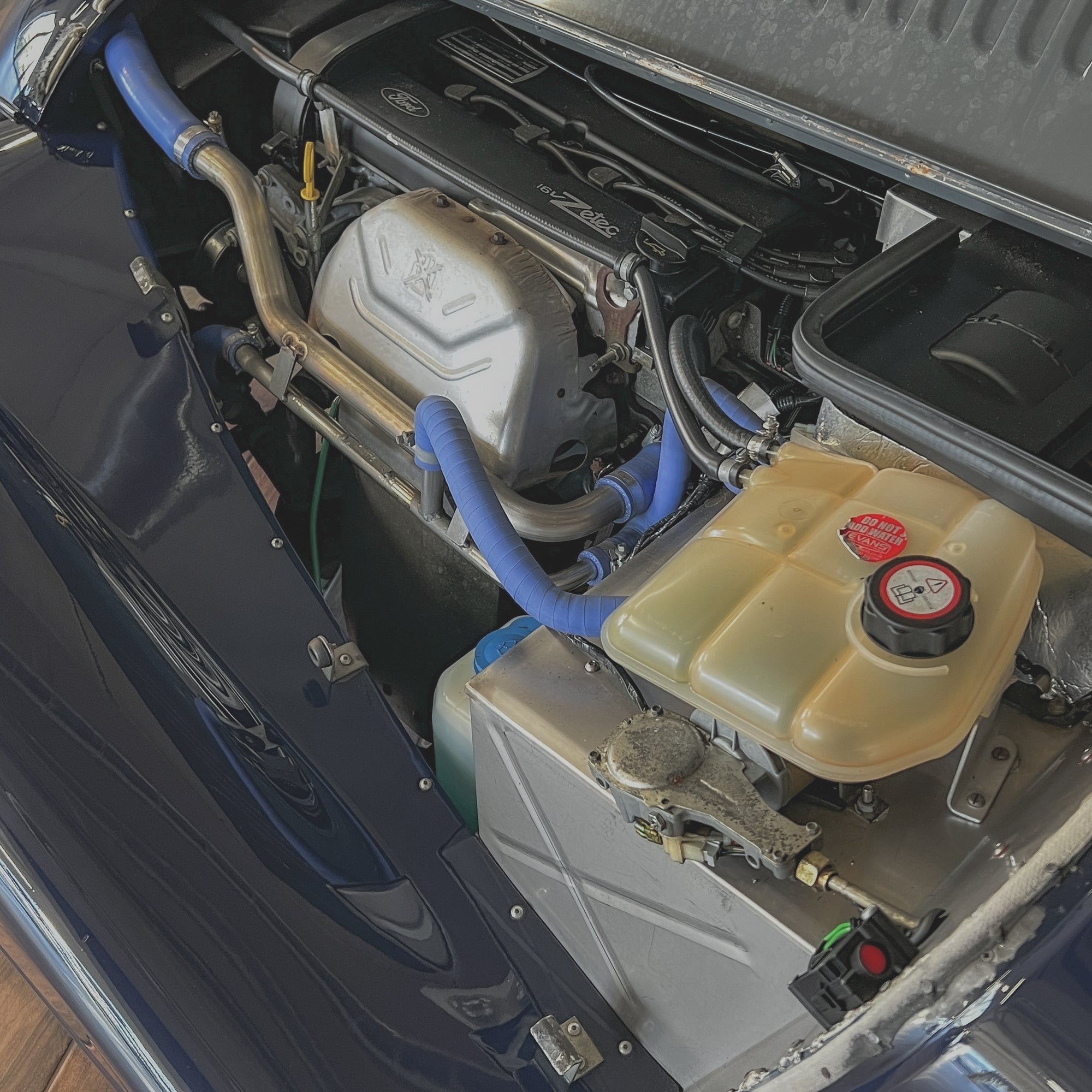 Morgan 4/4 1.8 Twin Cam 16v Ford Z-tec - Morgan Classic Indigo Blue