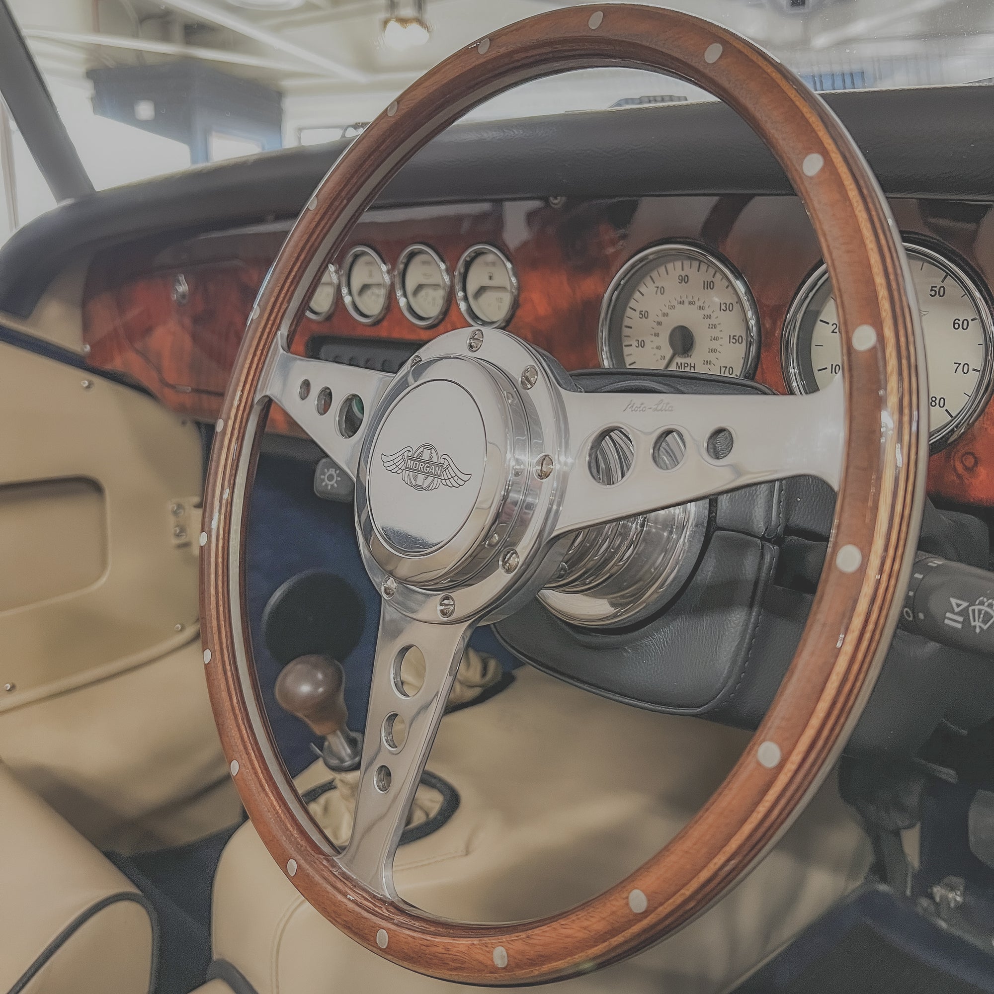 Morgan 4/4 1.8 Twin Cam 16v Ford Z-tec - Morgan Classic Indigo Blue