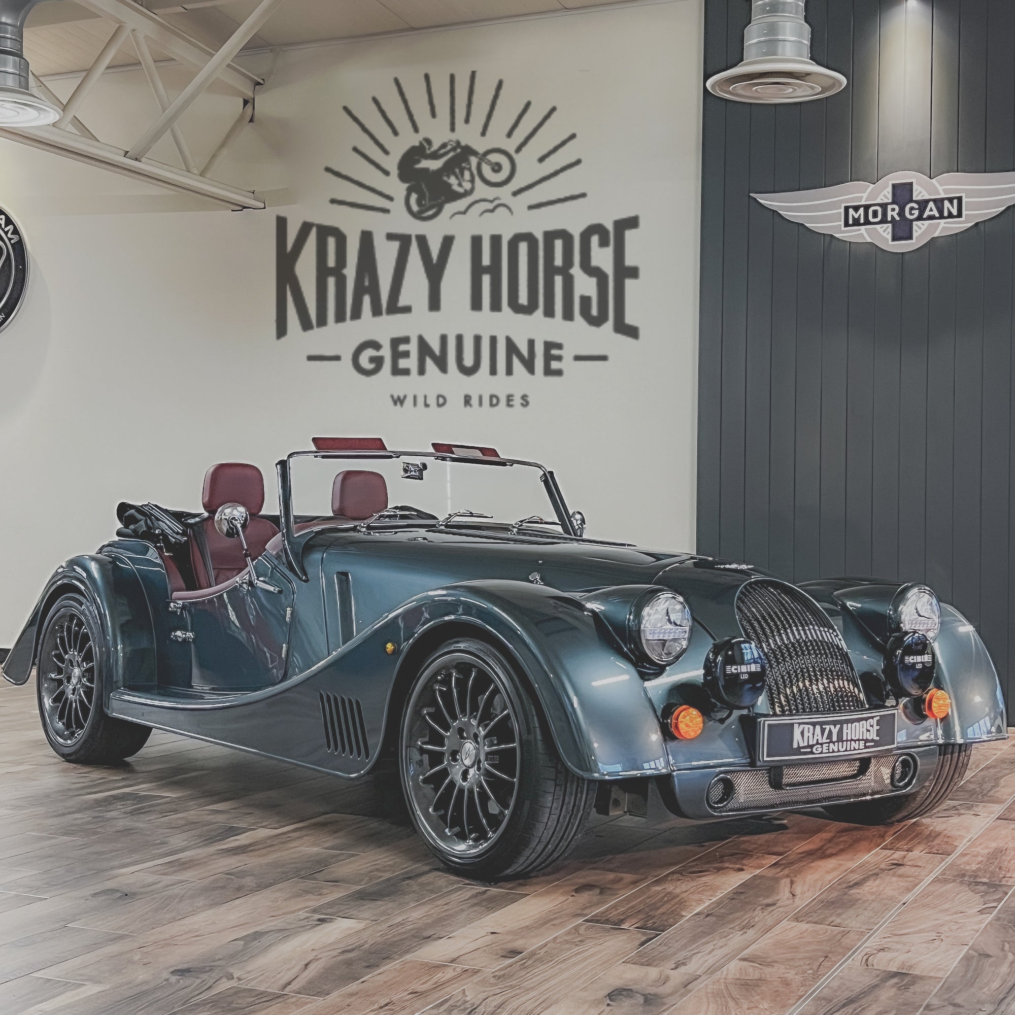 SOLD - Morgan Plus Six 3.0 Automatic - Classic Porsche Adventure Green pearlescent