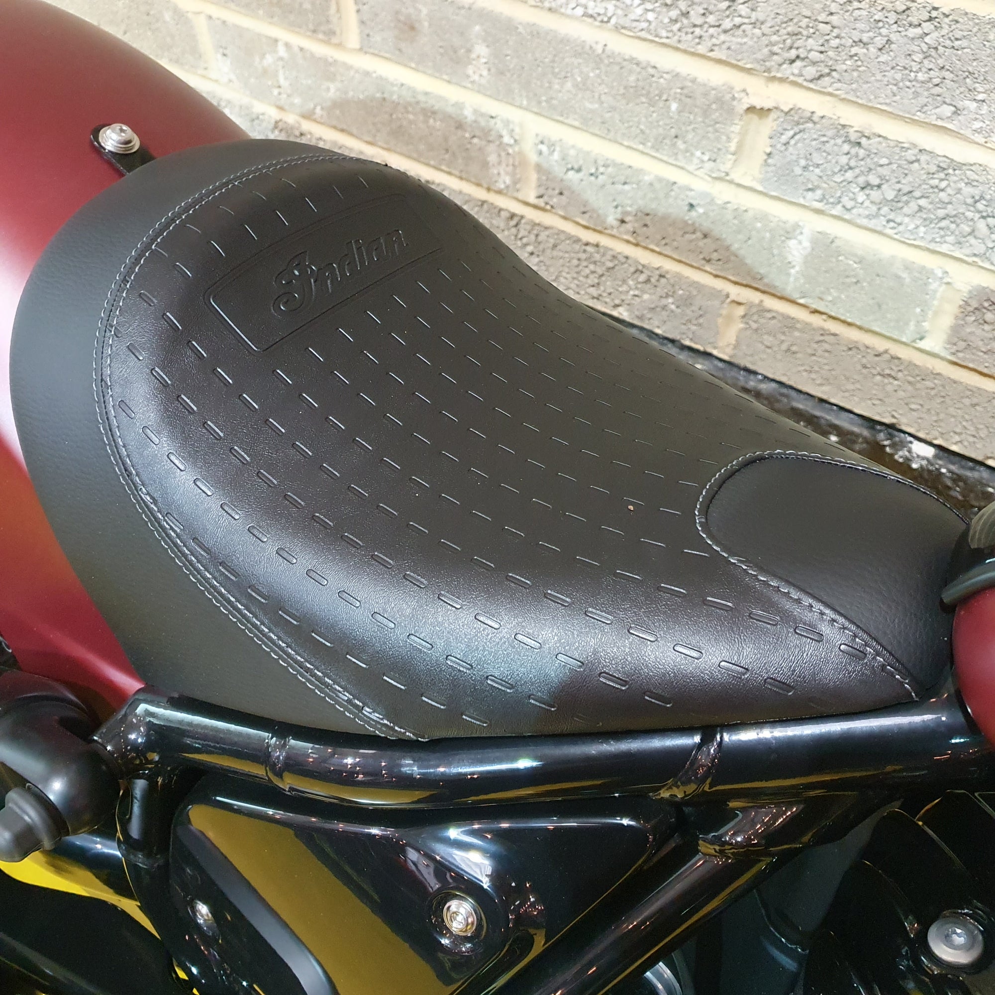 2023 Indian Chief Bobber Dark Horse ICON - Copper Smoke