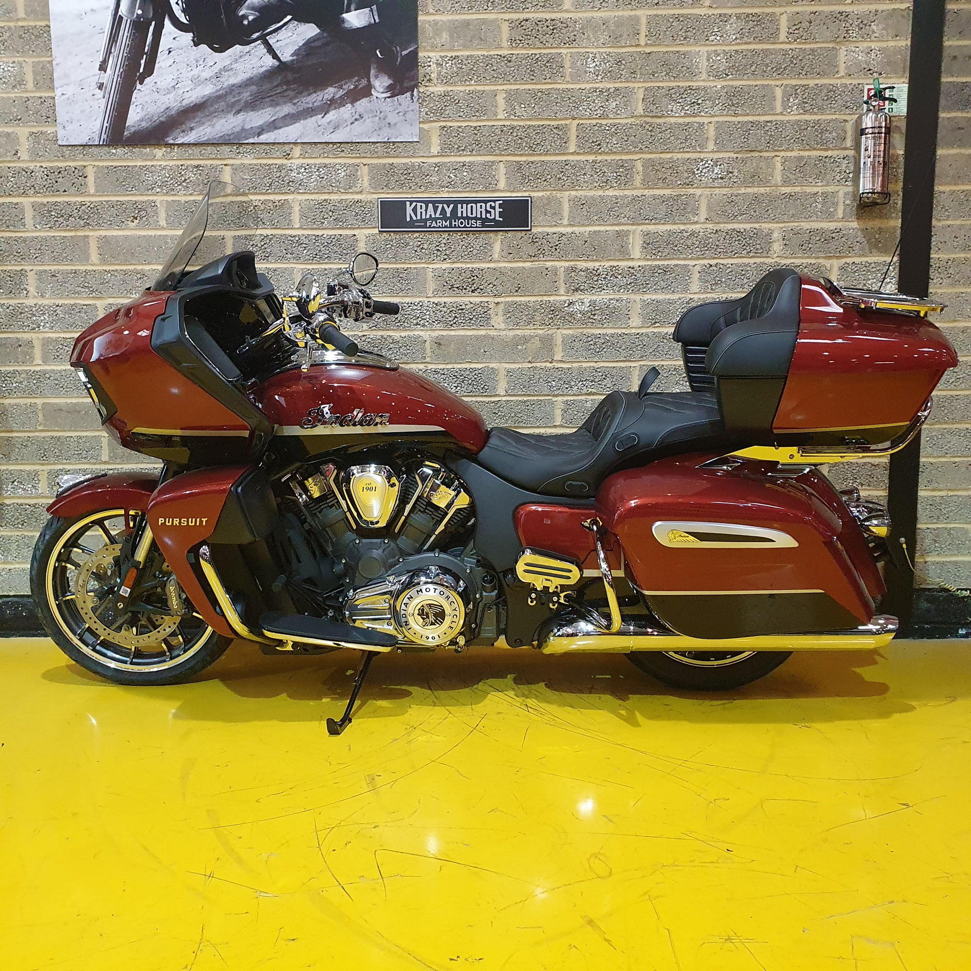 2023 Indian Pursuit Limited ICON - Copper Metallic