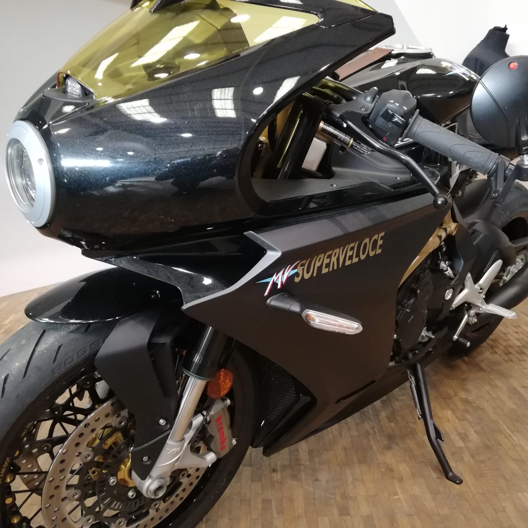 MV Agusta Superveloce - Black and Gold - PreLoved