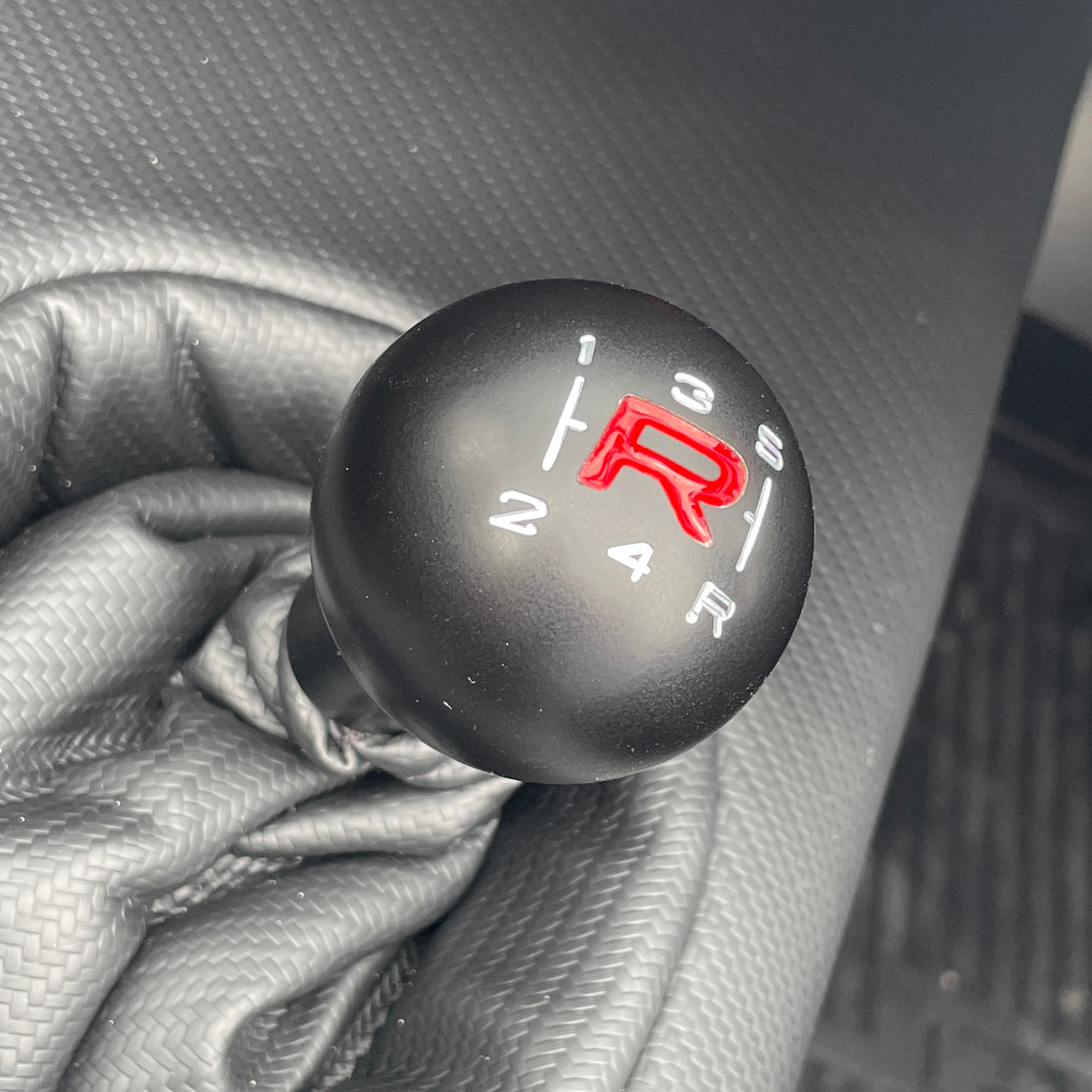 CATERHAM 170R - DARK SILVER WITH BLACK