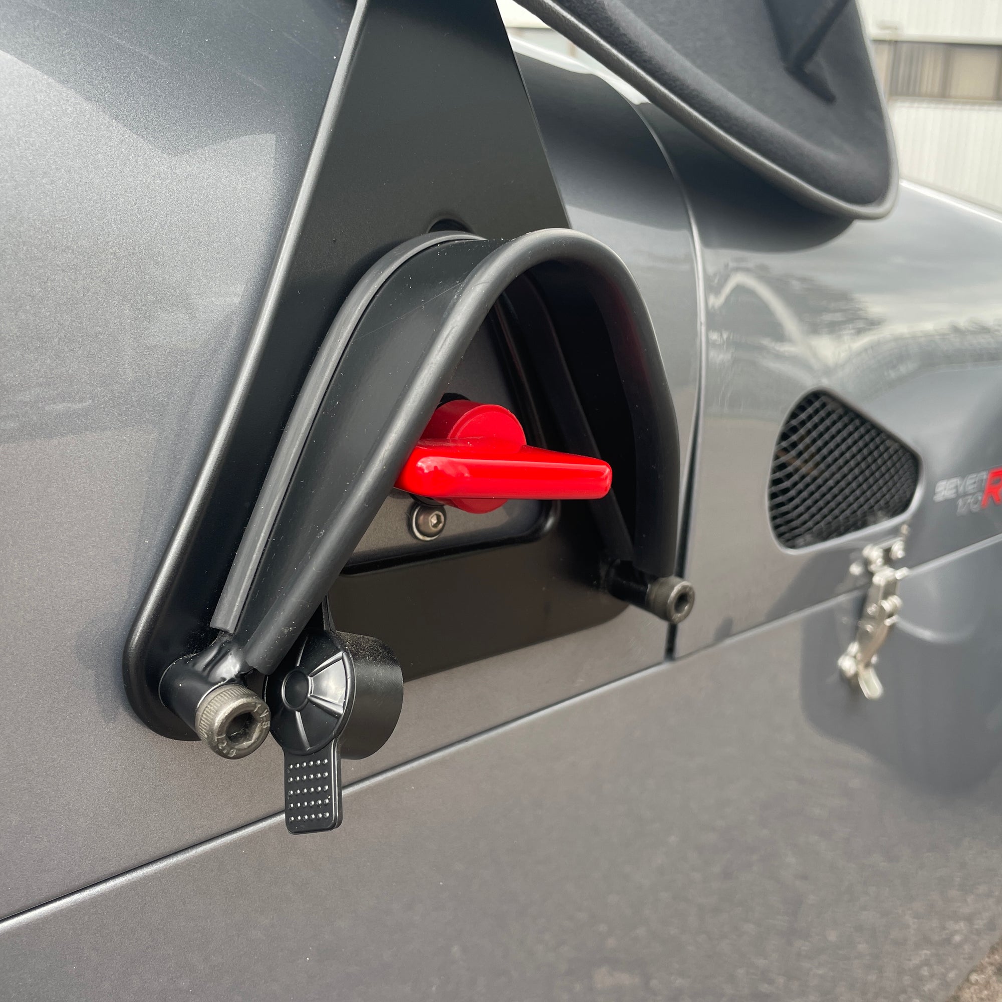 CATERHAM 170R - DARK SILVER WITH BLACK