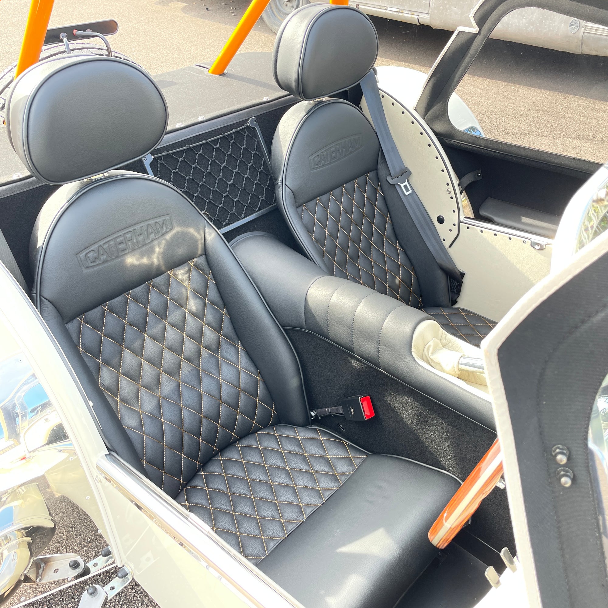 CATERHAM SUPER SEVEN 1600 LARGE CHASSIS - OXFORD WHITE & BALLISTIC ORANGE WITH BLACK LEATHER