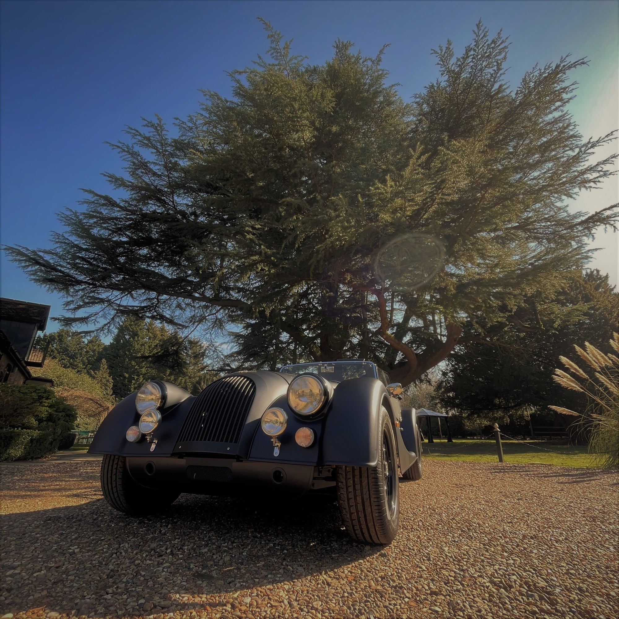 Morgan 2.0 Plus 4 - Red Bull Navy Matt