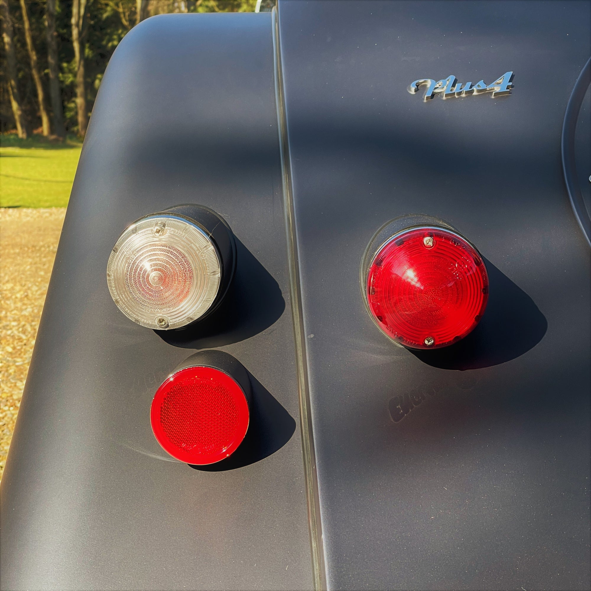 Morgan 2.0 Plus 4 - Red Bull Navy Matt