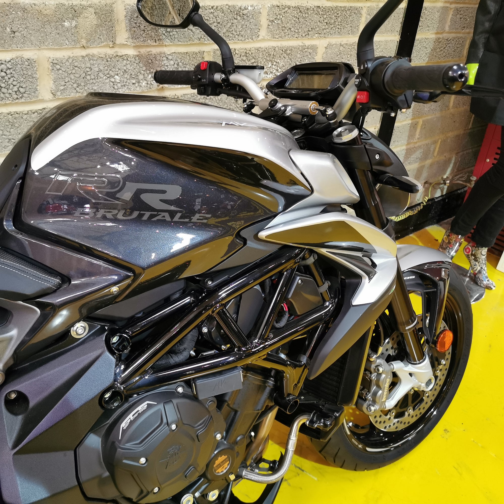 MV Agusta Brutale 800 RR - Ago Silver and Dark Metallic Grey