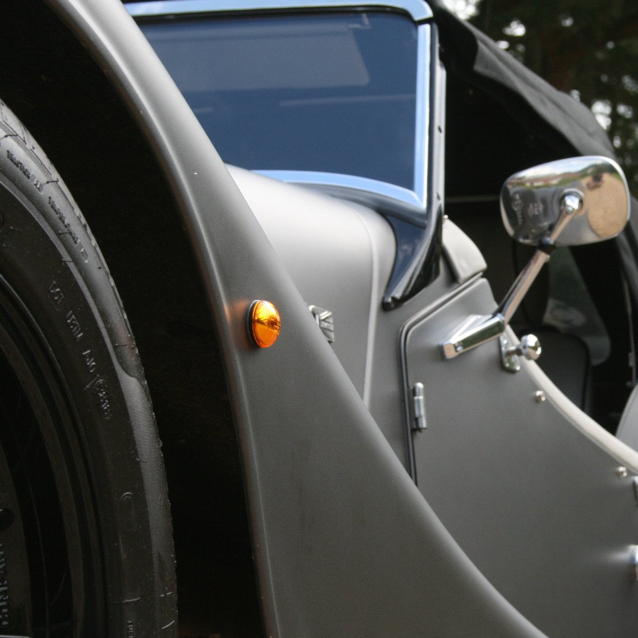 Roadster 3.7 V6 Manual - Satin Silverstone Track Grey