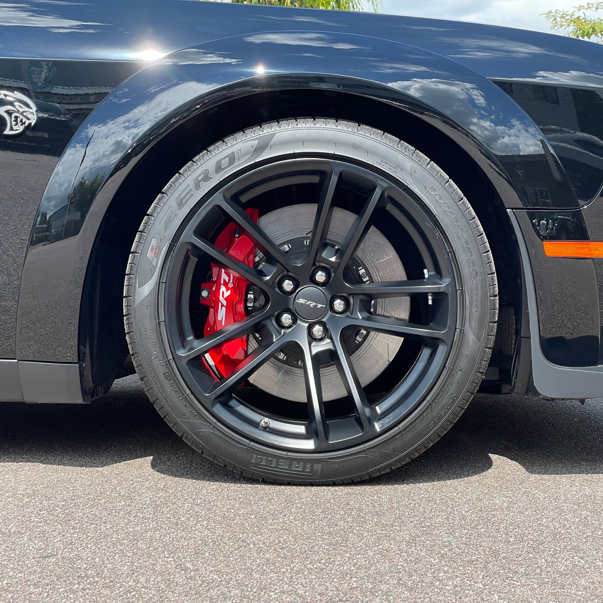 DODGE SRT HELLCAT WIDEBODY - PITCH BLACK WITH BLACK