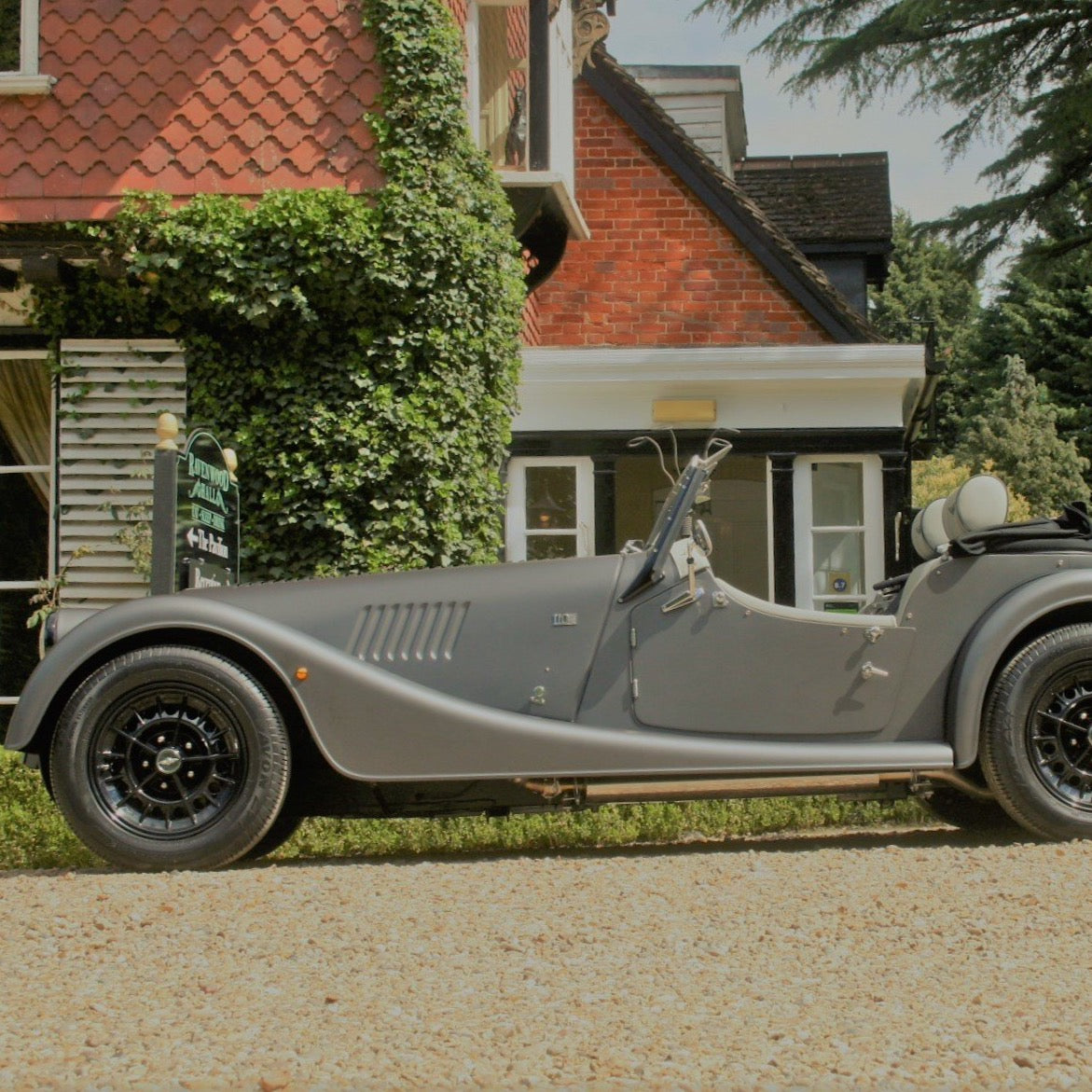 Roadster 3.7 V6 Manual - Satin Silverstone Track Grey