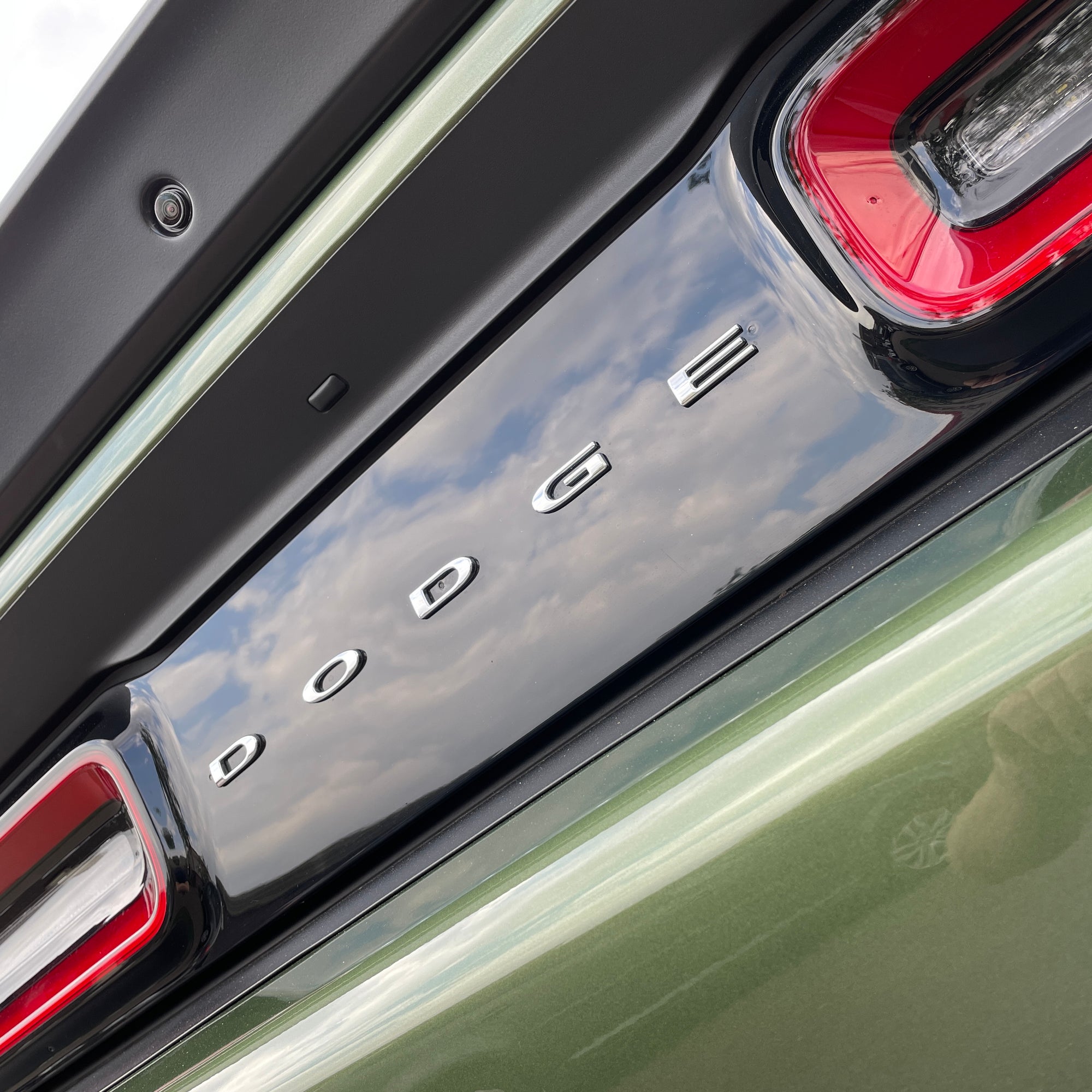 DODGE R/T SCAT PACK - F8 GREEN WITH BLACK