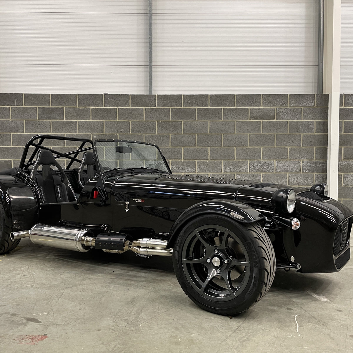 SOLD - CATERHAM SEVEN 420R LARGE CHASSIS - GRAVITY BLACK WITH BLACK