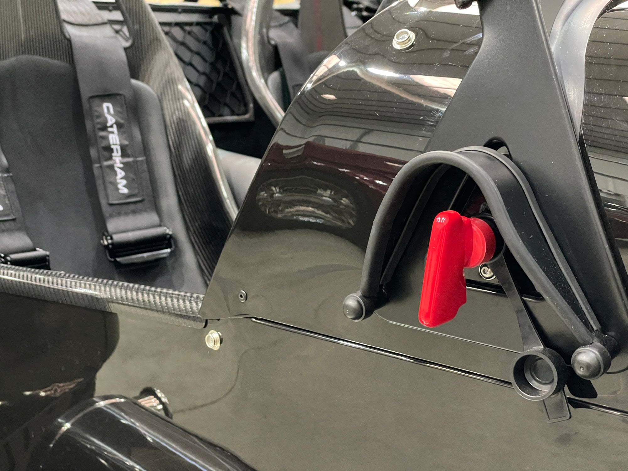 SOLD - CATERHAM SEVEN 420R LARGE CHASSIS - GRAVITY BLACK WITH BLACK