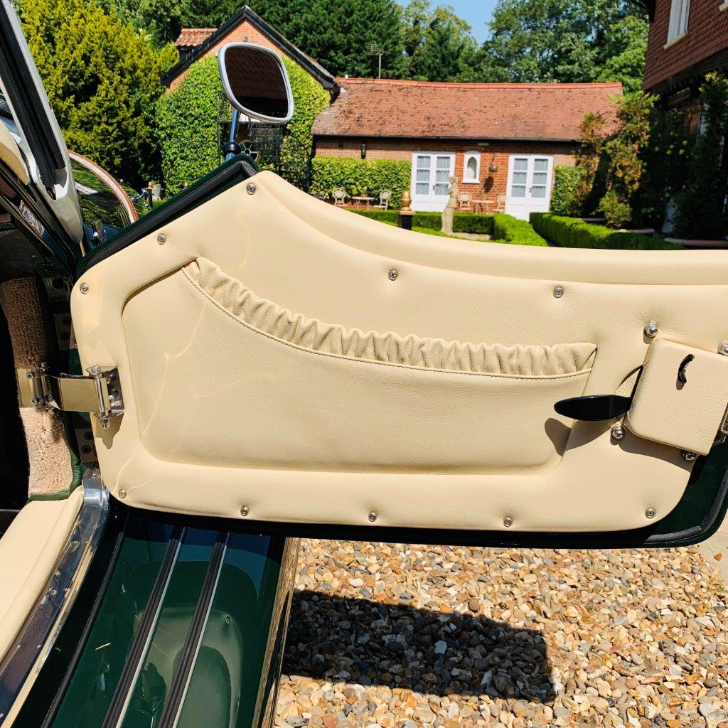 SOLD - Morgan Roadster 110 Edition - Sport Green