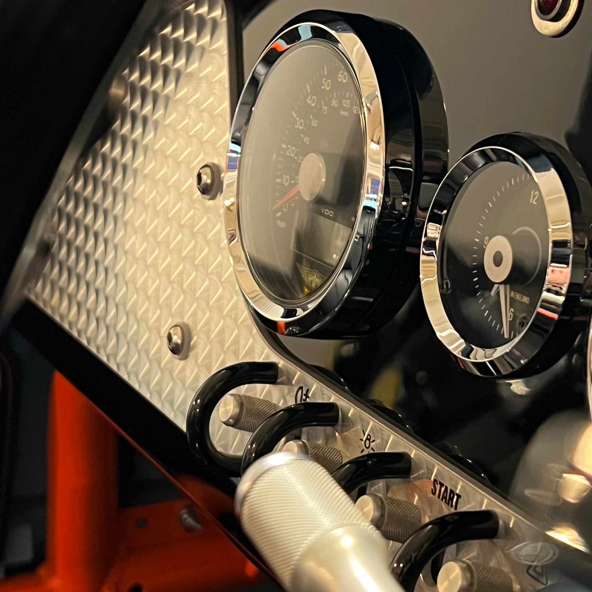 Morgan 3 Wheeler - Gulf Blau / Gulf Orange - Stage Two Tuned Morgan Three Wheeler