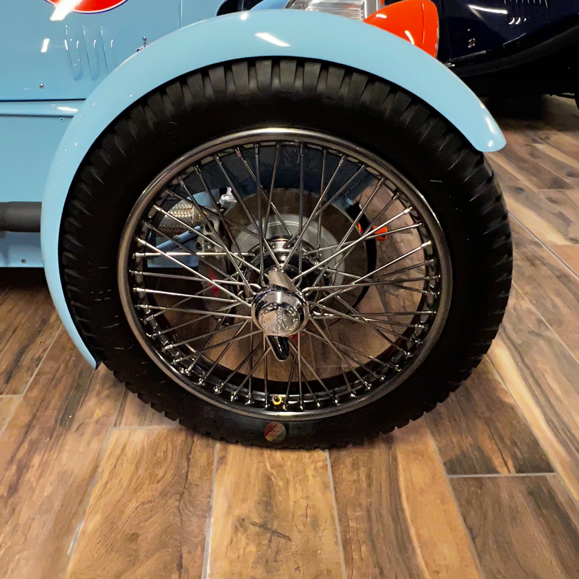 Morgan 3 Wheeler - Gulf Blau / Gulf Orange - Stage Two Tuned Morgan Three Wheeler