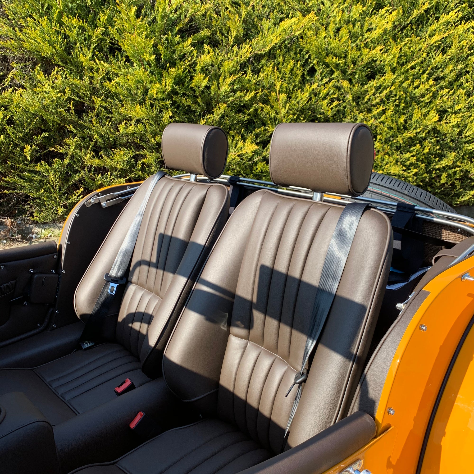 MORGAN ROADSTER 3.7 V6 286 BHP - MORGAN CLASSIC ORANGE