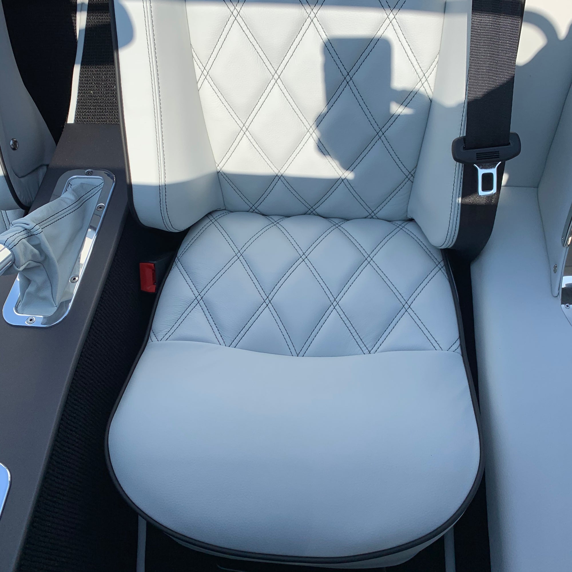 SOLD - Morgan Plus Six - 3.0 Auto - Silverstone track grey - Matt