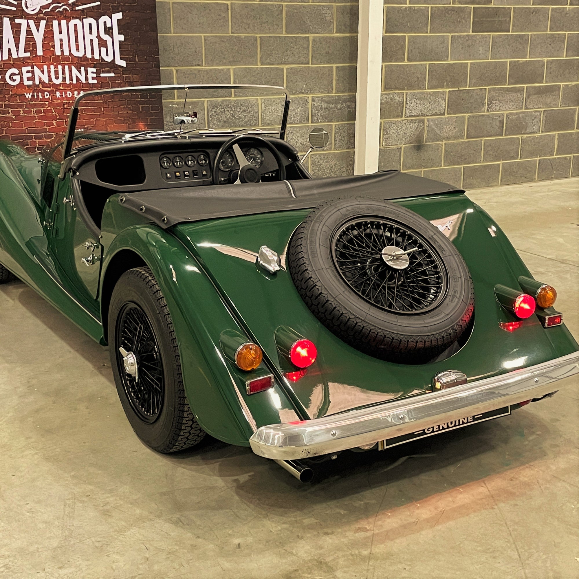 Morgan 4/4 - Solid Morgan Green
