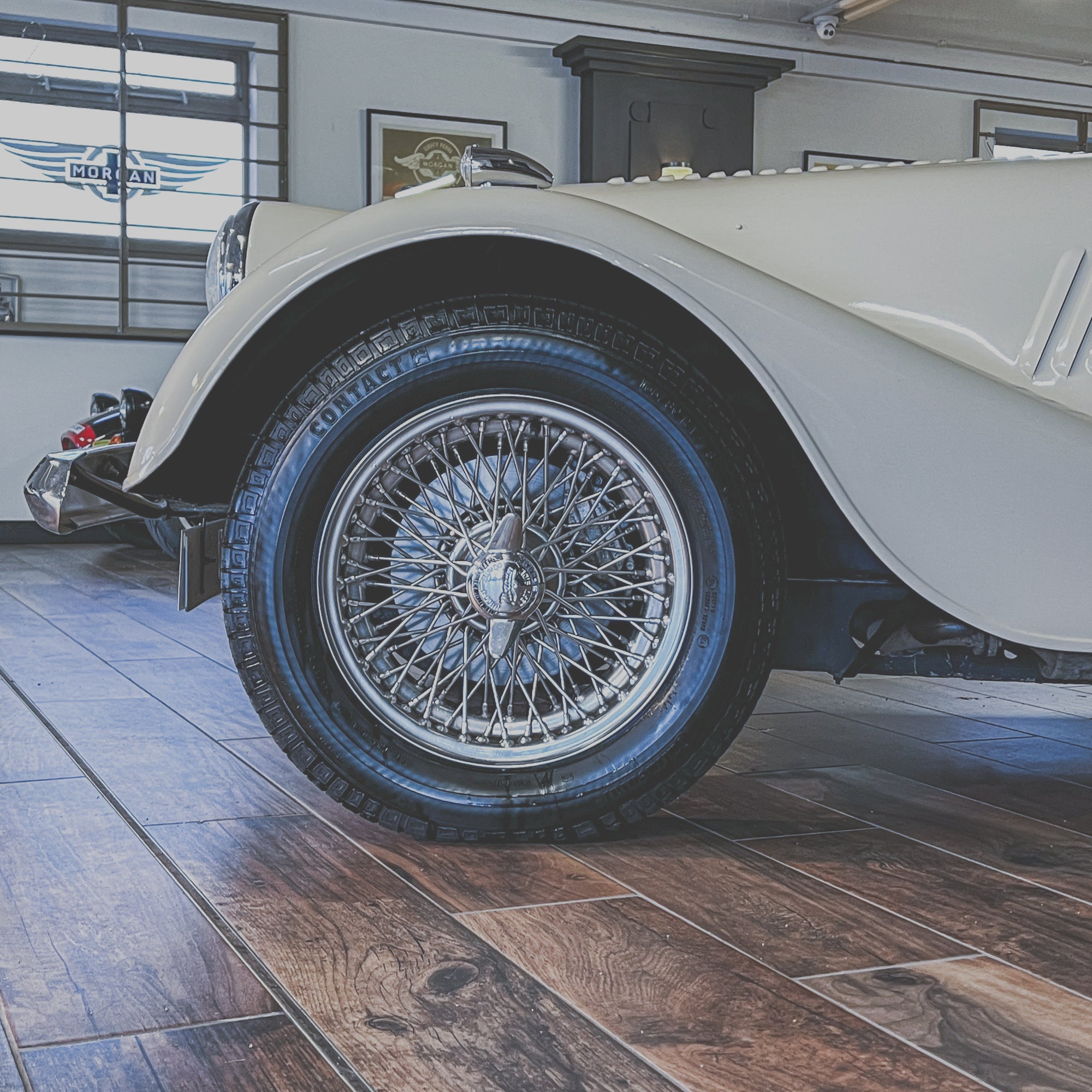 Morgan 4/4 1.8 Twin Cam 16v Ford Z-tec - Morgan Classic Sport Ivory