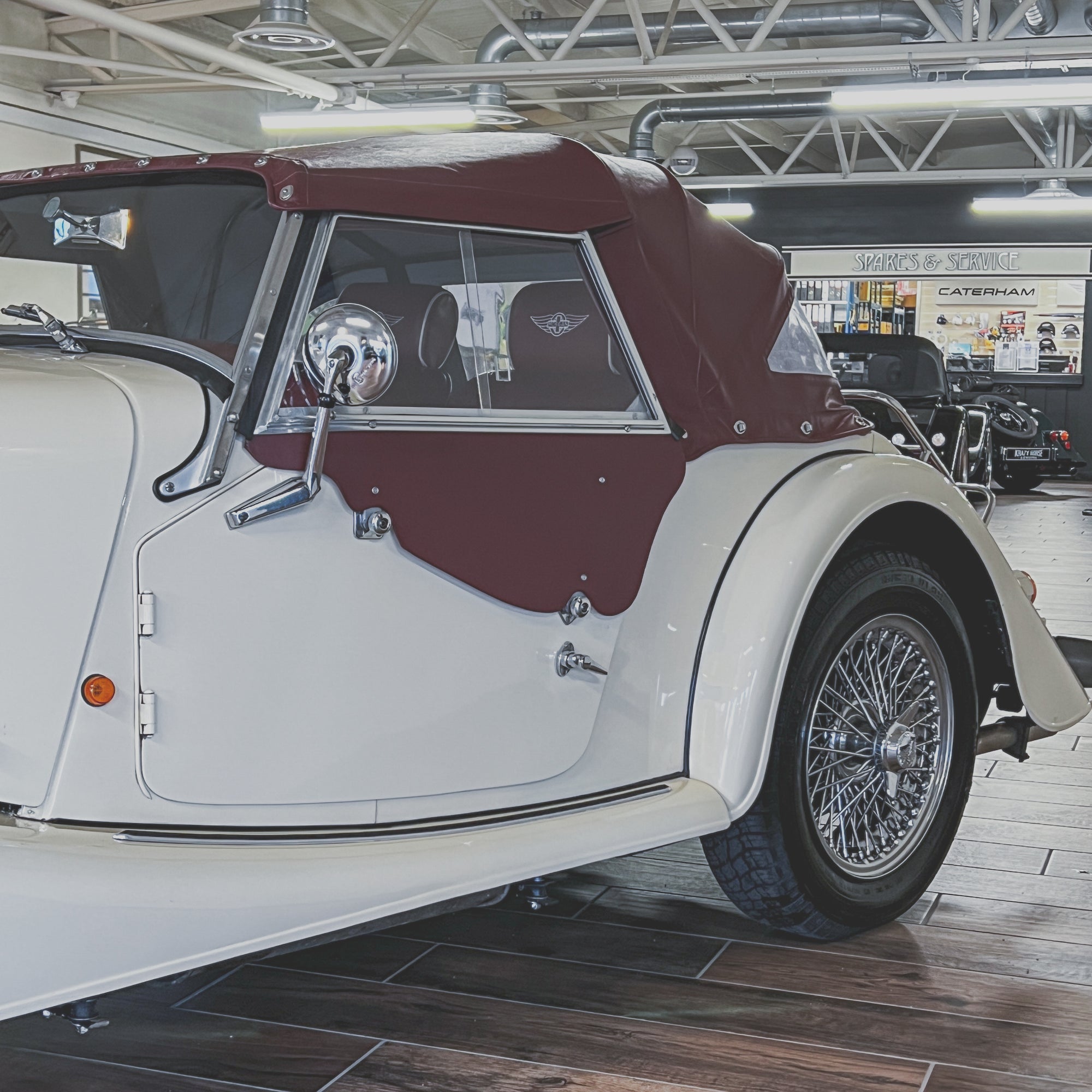 Morgan 4/4 1.8 Twin Cam 16v Ford Z-tec - Morgan Classic Sport Ivory